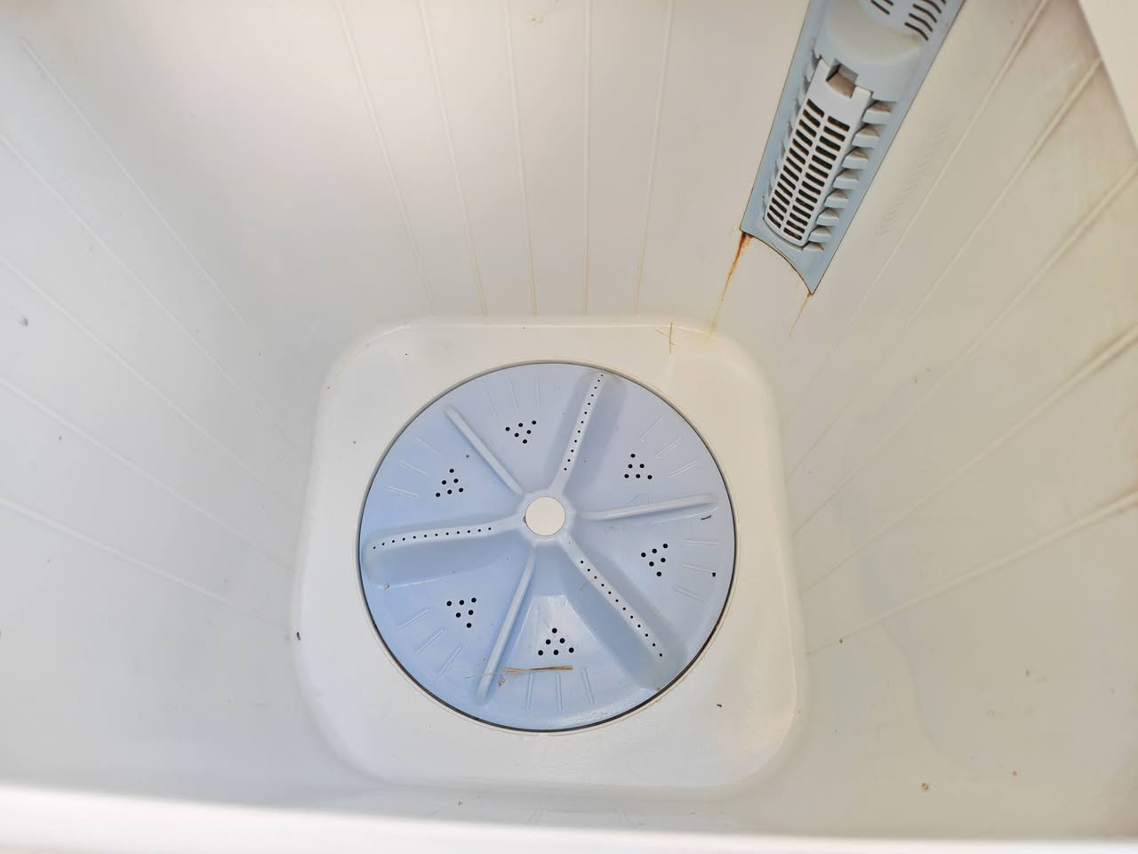 للبيع شغاله شغلهه ممتاز حجم كبير والنشافه هم تشتغل بس بيهه خلل تنتل تصليح بسيط ب ٦٥


**إذا كنت صاحب هذا الإعلان وتريد حذفه لأي سبب، رجاءا أرسل رسالة إلى الدعم الفني**