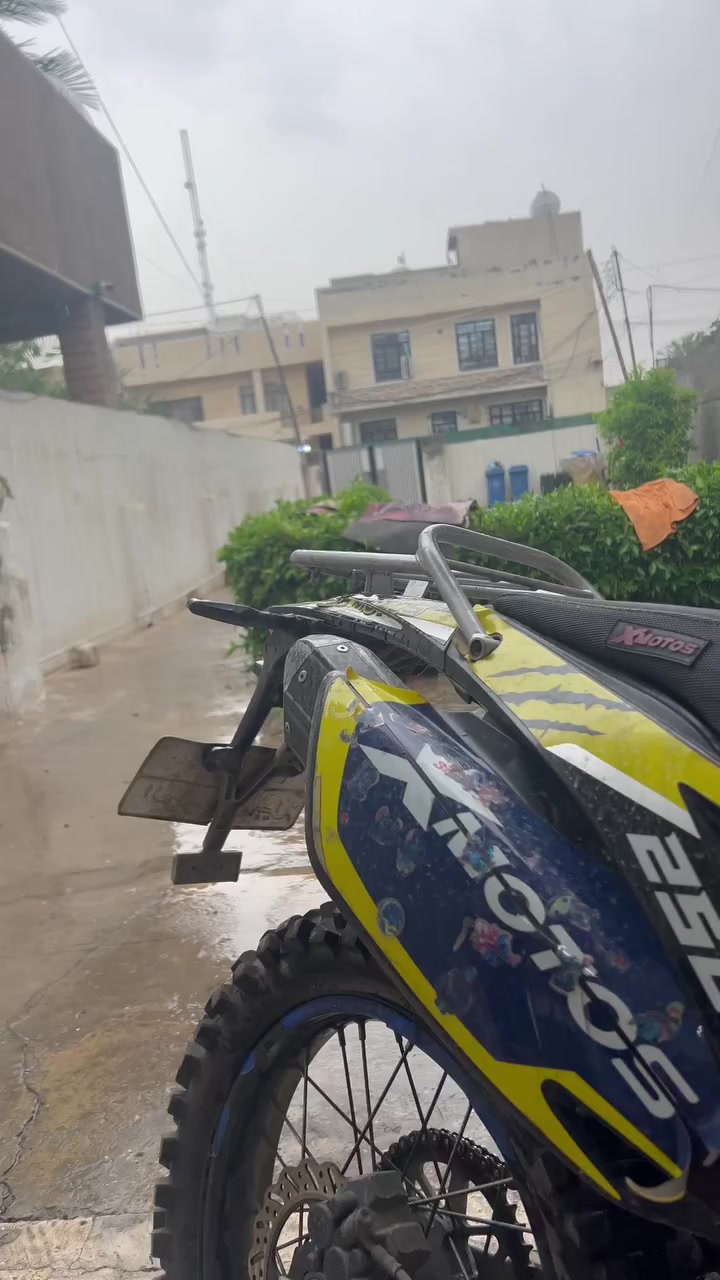 سلام عليكم دراجه قفاز اكس موتور صالنصه كابرت فايبر بيه دراجه سبانع ممدود عليت غير بس دهن وبانزين هخير من الله للبيع مكاني سيديه سعر 2500 مرقمه اربيل ممغسوله بلحقيقه احله من صور ***********

