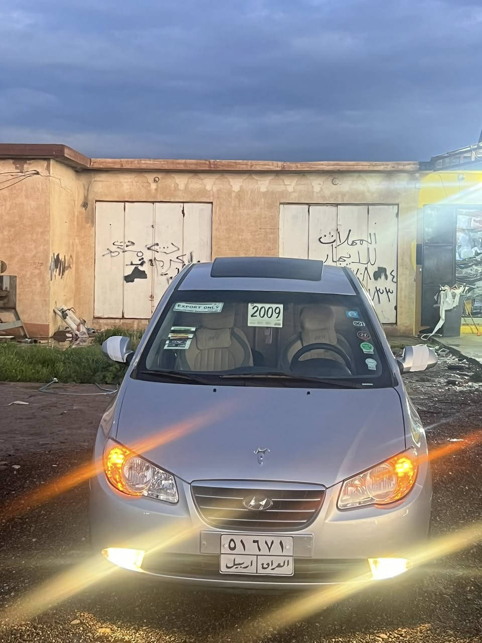 السلام عليكم للبيع أفانتي دخول جديد محرك 16 شرط  كير اوتو شرط دكشن عالي بلادي السياره جديده لارصعه ولاا شخط موصفاتها حساسات خلفيه تبريد بيانو  أضاء بل مري صدر جديد طبه تخم تاير جديد  كشنات جلد تدفئه بل كشنات مري شفط  اربع دسك كشن سايق جكات تحكم ستيرن ويل 15 اصلي  السياره جديده بمعنئ الكلمه احلا من الصور شرط تراي وكشر زيررو.    السعر 43وبيها مجال 
مكان السياره تكريت لاستفسار ***********
