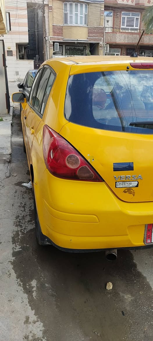 السلام عليكم نيسان فيرسا 2008 باسمي هيئه وغرامه مصفر سعر 42 عنوان اعظميه ***********
