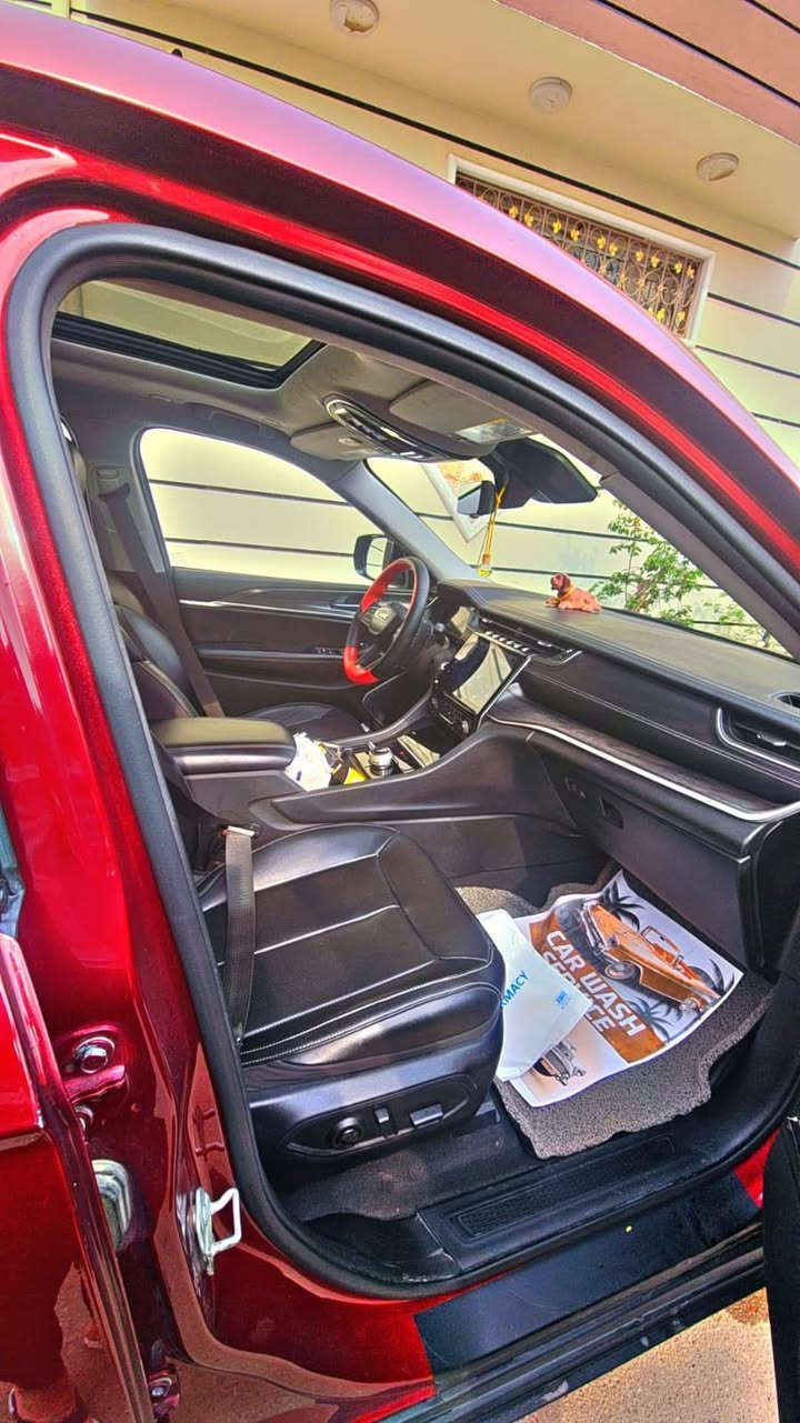 السلام عليكم. 
جيب لمتدد بلاص فول 
فول فول 
مديل 2023
بيها 5قطع صبغ 
بجم كبس. 
كفاله شاصي ولغود 
ضربه صفح 
رقم بغداد دولي 
مكاني بغداد الغزاليه 
سعر 230وبيها مجال 
***********
