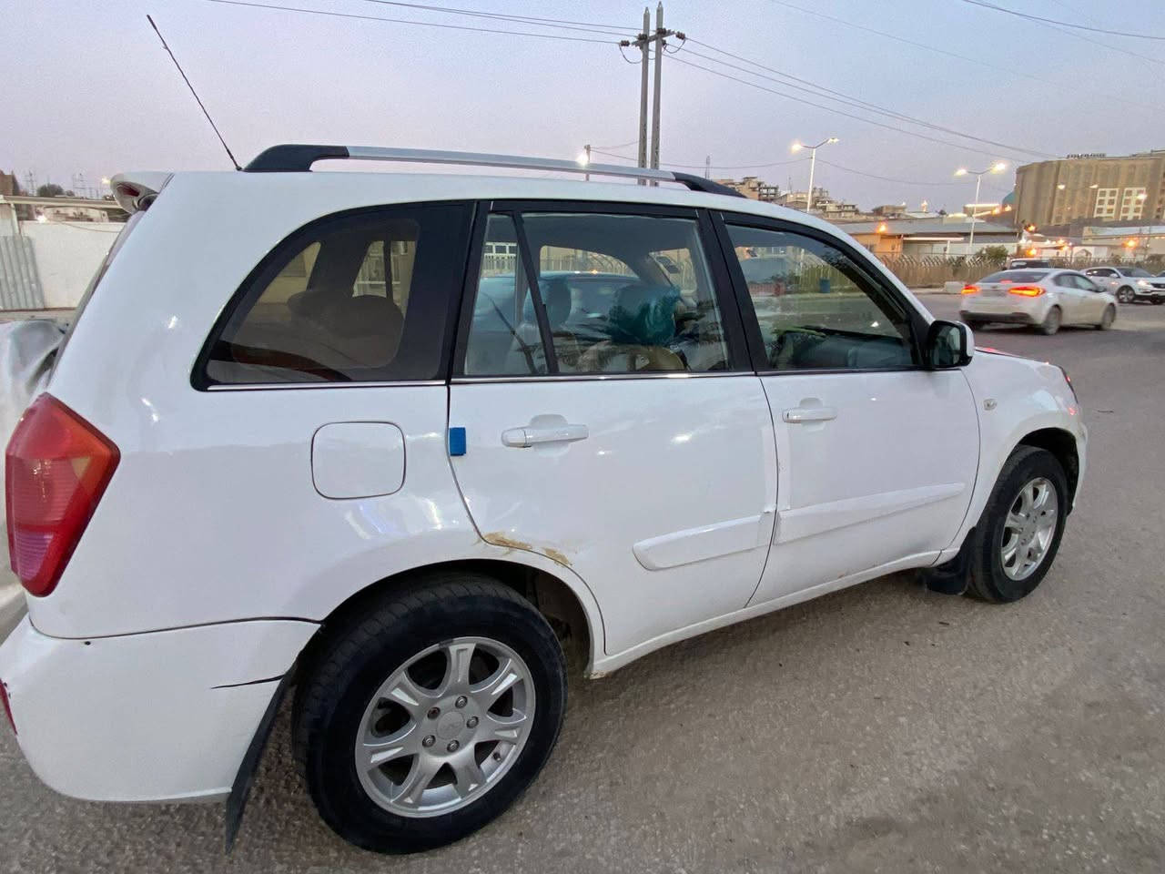 السلام عليكم
تيكو موديل ١٢  فول سياره فتحه تحكمات جلد شاشه كله جاهزه رقم نجف دولي بسامينه سياره جاهزه من كلشي كير مكينه حداديه فلين سياره بيج صبغ بل بنيد مكفوله دواخل كله جاهز تبريد ثلج السعر 50بيه مجال 
***********
