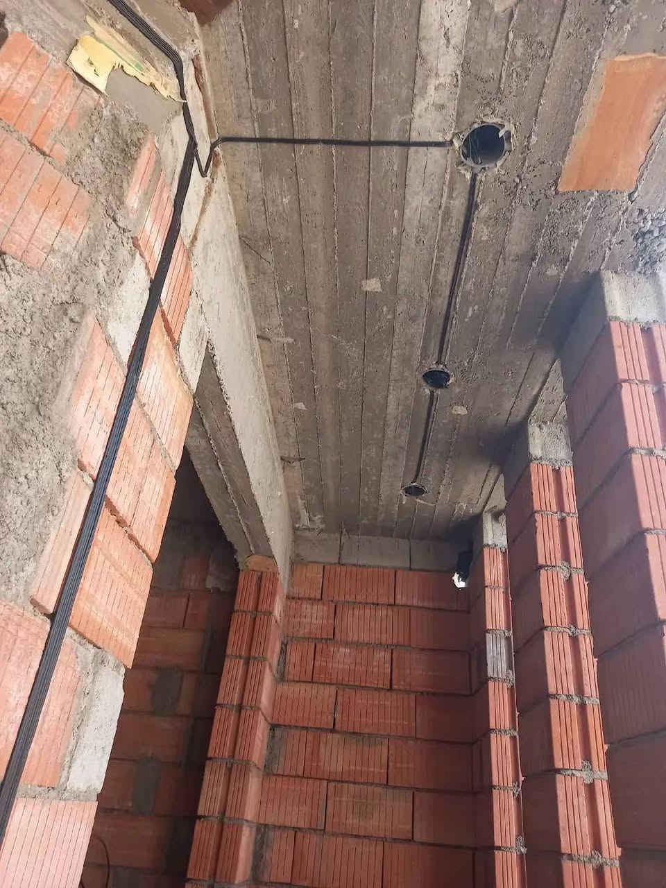 تأسيس كهرباء عام وبوردات سيطرة *********** عمل  1 على 1
