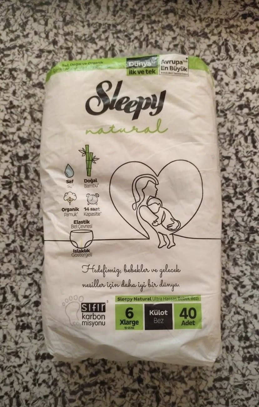 سلام عليكم                                                                     حفاظات تلبيسه موجود رقم ( ٣و ٥ و٦ )                                   للحجز والاستفسار واتساب                                                        ***********
