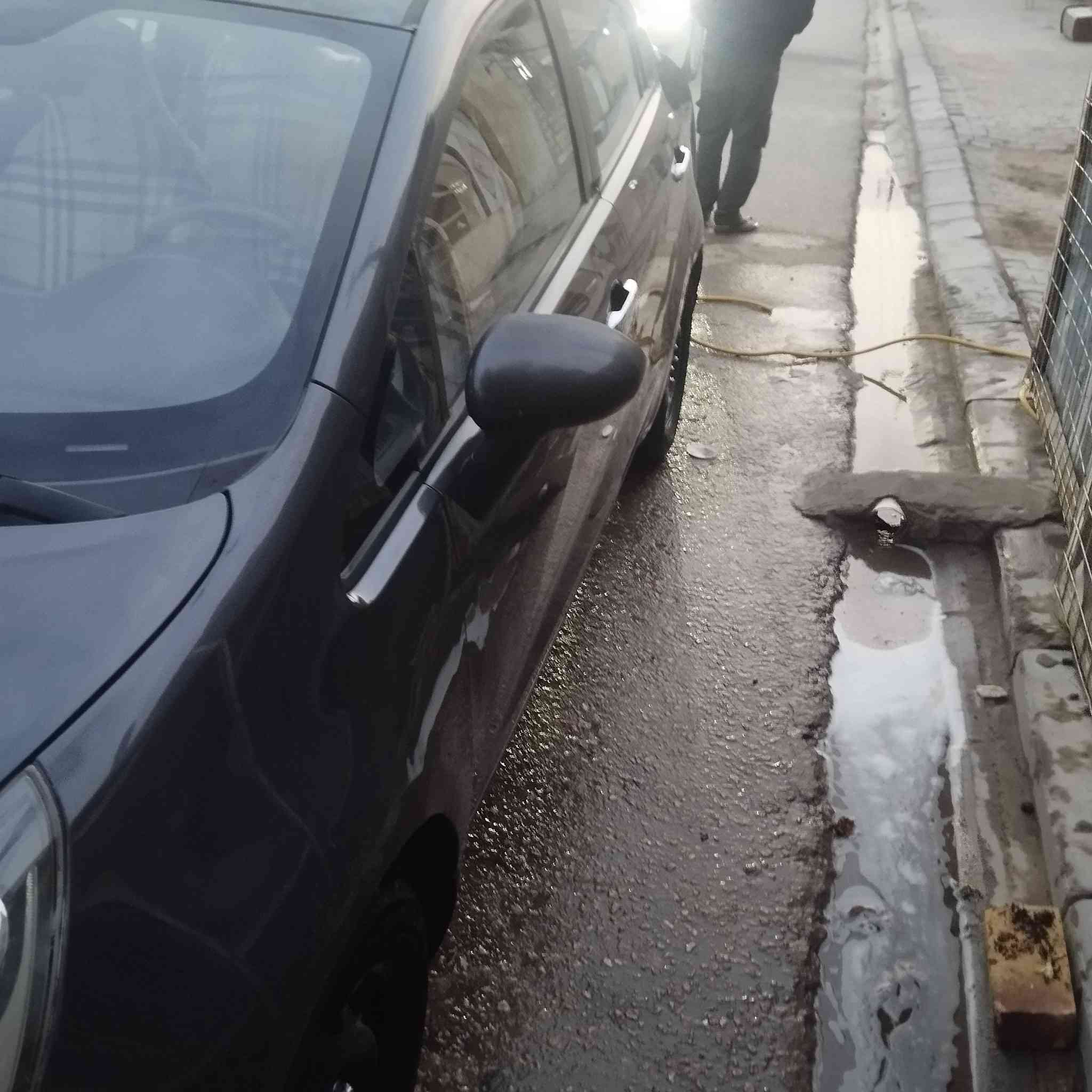 2013 محرك 1600
السياره الجاملغ صوب العبري مرخه وشبر صبغ يم قبق البانزين 

السعر 85رقم نجف 

***********
