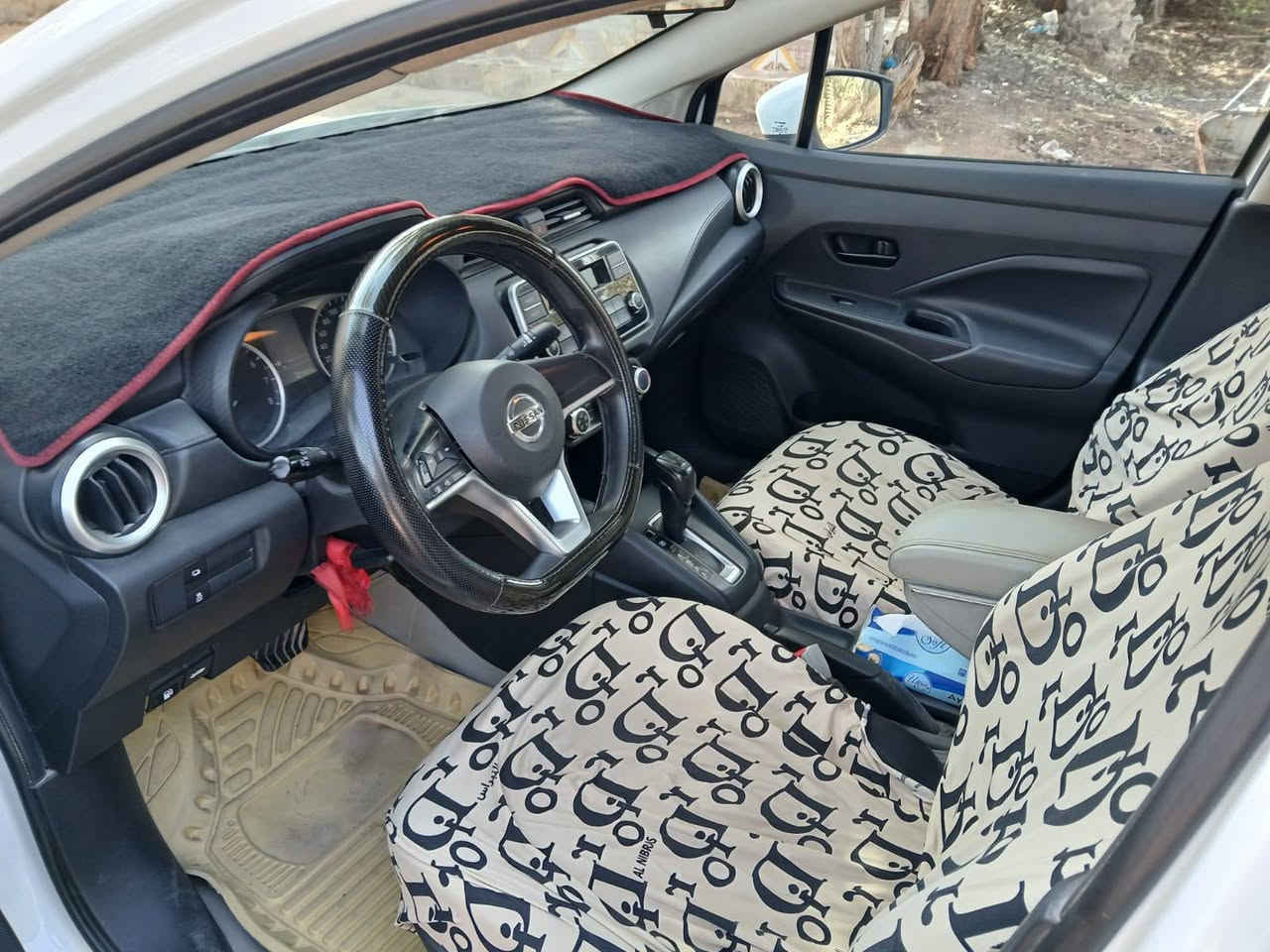 نيسان صني مكسيكي خليجي موديل 2022 بيه جاملغ وبنيد بدون دواخل سياره نضيفه رقم ذي قار معوقين مكانه بالبصره ابي الخصيب سعره 120 انا مكلف بالنشر هذا رقم راعيه  ‏
‪0772 804 7145‬‏
