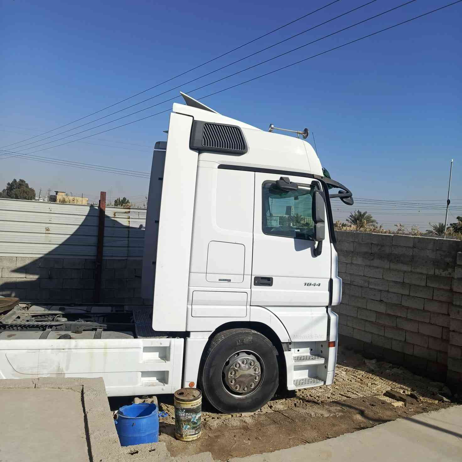 السلام عليكم للبيع اكتروس موديل 2009 عرجة مكفولة مربوطة براد للبيع او مراوس حسب القناعة رقم اربيل تحويل مباشر المكان بغداد بسمايا للاستفسار ‏‪***********‬‏
