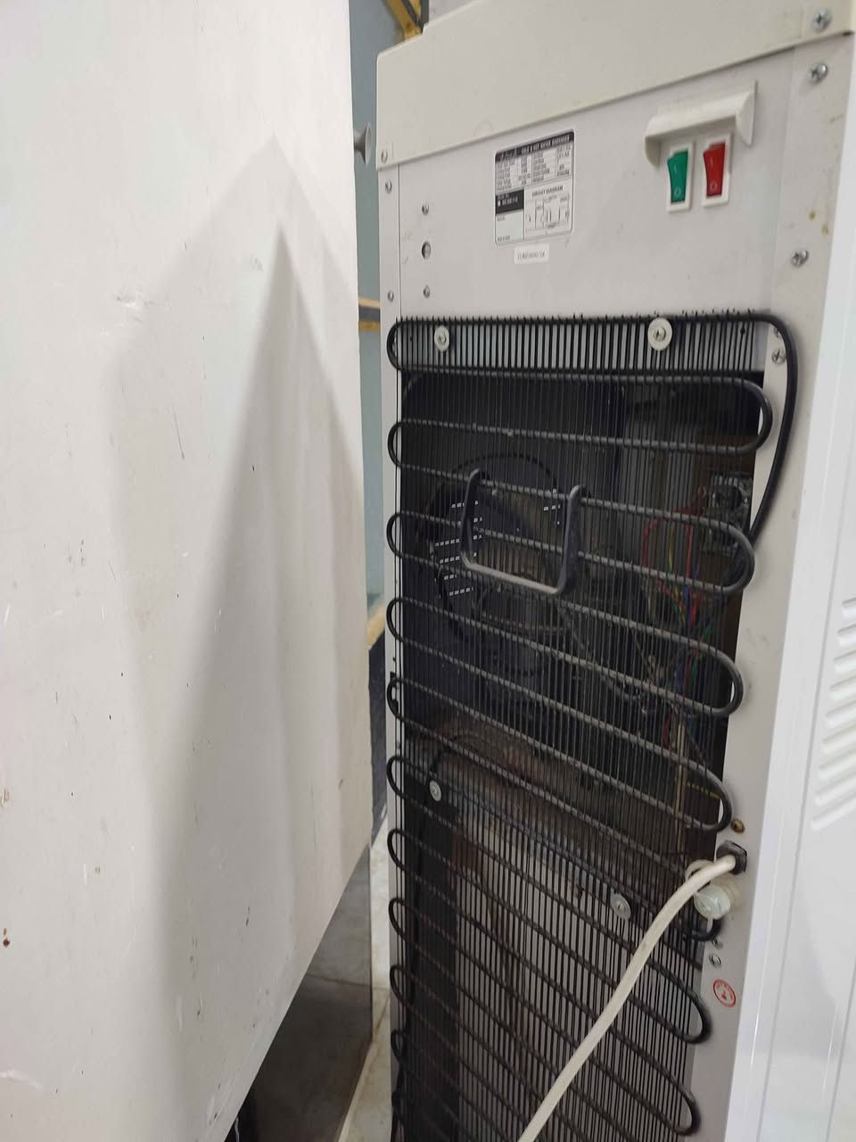 براد شركه كريازي 
 حار بارد كله شغال مامصلحه بشرط وبي ثلاجه صغيره سعر 75 وبي مجال قليل
*********** كركوك, العراق
