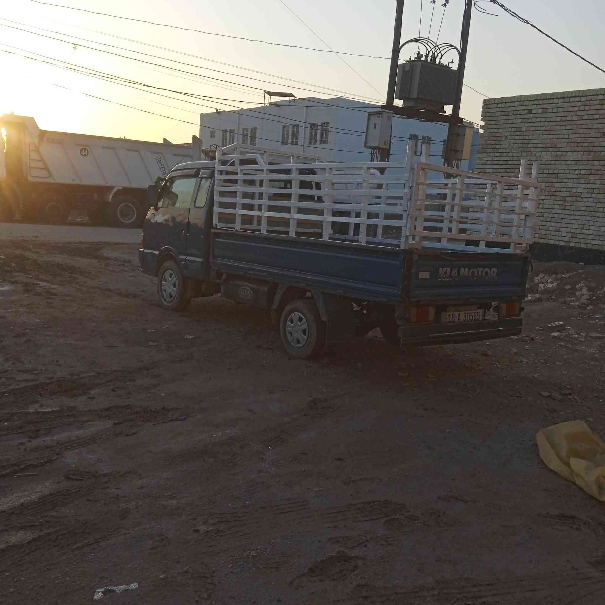 سلام عليكم كيه بنكو موديل 1996محرك كير اكسن شاصي رقم شاصي حدايه مشط ستيرن كله جديد  تاير جديد سنوية مجدده رقم نكليزي بابل سياره خير من الله شراي يتصل ***********
