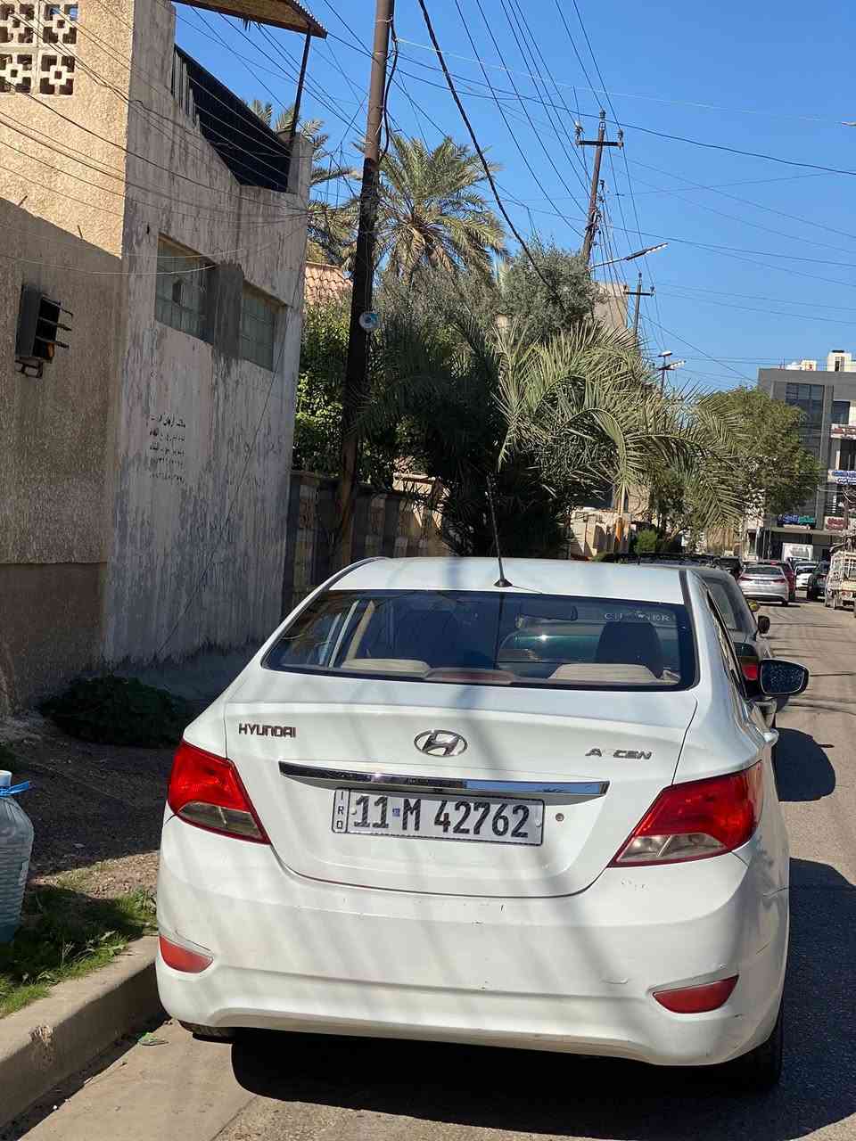 اكسنت خليجي  1600 مكينه 2011 بلو  فول  مواصفات 
 رقم بغداد ب اسمي 
 
  بيها فقط  جاملغ خلفي صبغ بسيط ودوسات  الي جوه الباب نشخطت وصبغتها 
 اي ملاحضات مابيها السياره  جاهزه وكلشي بيها جديد 
 
السعر 85 مكاني  بغداد حي الجامعة 
***********
