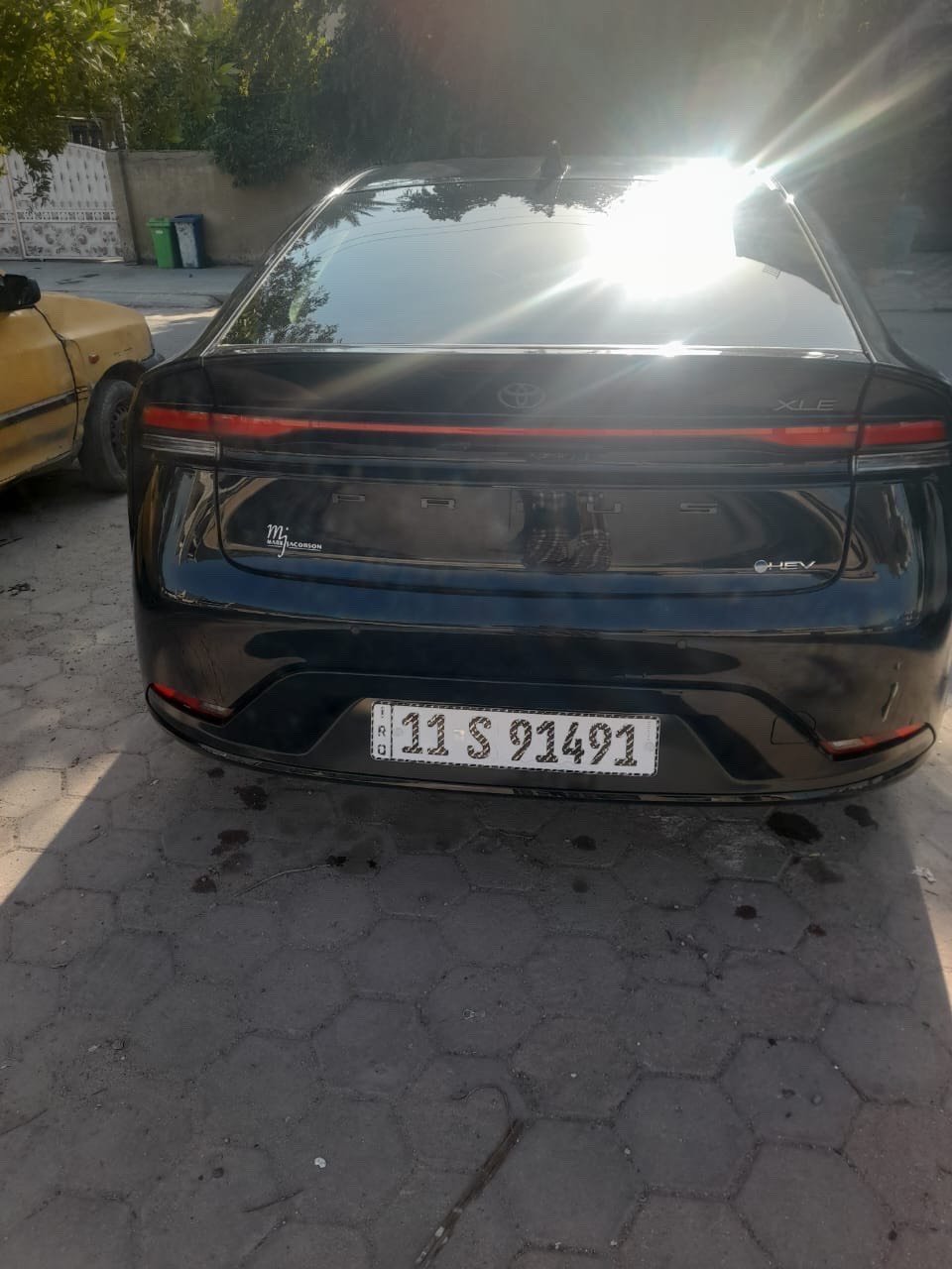  تويوتا بريوس XLE
موديل2024  الشكل الجديد كلياً
 اللون اسود خارجي داخل ابيضّ حليبي السيارة خير من الله 
متصرف عليها ربع 
الضرر فقط تبديل الدعامية  اصليه +صبغ دعاميه. خاليه من صبغ
- المواصفات:-
- سعه المحرك 2000 + محرك هايبرد 
-شحن ذاتي
-كشنات جلد حليبي 
-تدفئة كشنات
-السيارة ماشية ٣٠٠٠ الف
- التفويلة تمشيك البانزين 650  كيلو والهجين 1000
- هندبريك بصمة
-تشغيل عن بعد 
- مانع انزلاق 
-4 حساسات امامية
-4 حساسات خلفية
- تحديد مسار 
- مثبت سرعه
- قياده ذاتيه
- مصابيح زينون
- رادار امامي
-رادار خلفي
-رادارات جوانب
-توقف عند عدم الانتباه امامي + خلفي
-السيارة اربع انضمه سبورت وايكو وكوستوم ونورمال
- شاشه كبيره
-كامره خلفية
