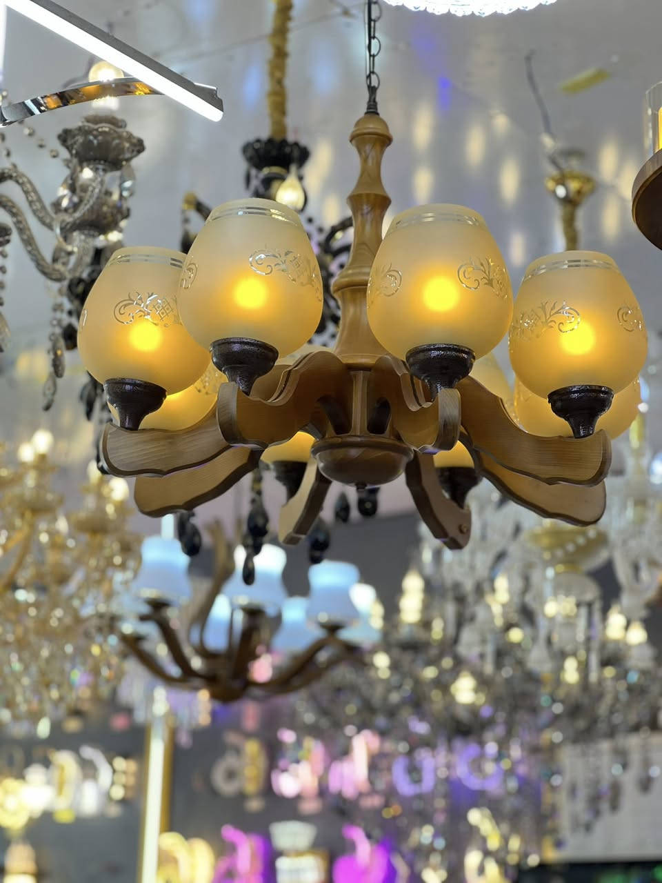 تحية تحية طيبة 🤍وصلنا حديثاً ثريه خشب ملكي سقفي اسعار مناسبه 🔥🟨تتوفر خدمة توصيل لجميع محافظات العراق🟢🟣العنوان : الناصرية - الصالحية - شارع الوقائي قرب السريع للاستفسار اكثر مراسلتنا على الخاص او الاتصال على الرقم التالي : ‏‪0783 724 6249‬‏او المراسلة على الواتساب رابط قناة  التليجرام : https://t.me/alnoor_lightاناره #اضاءه #ثريات #مودرن #براكيت #ثريه #كهربائيات #مصابيح #انارة_حديثه #لدات #ديكور #ديكور_مغربي #العراق #البصره #ذي_قار #بغداد #كربلاء #النجف #الكوت #ميسان #صلاح_الدين #الانبار #نينوى #اربيل #دهوك #الموصل #سامراء #السماوه #بابل #الحله  تتوفر خدمة توصيل لجميع محافظات العراق🟢🟣العنوان : الناصرية - الصالحية - شارع الوقائي قرب السريع للاستفسار اكثر مراسلتنا على الخاص او الاتصال على الرقم التالي : ‏‪0783 724 6249‬‏او المراسلة على الواتساب رابط قناة  التليجرام : https://t.me/alnoor_light  #اناره #اضاءه #ثريات #مودرن #براكيت #ثريه #كهربائيات #مصابيح #انارة_حديثه #لدات #ديكور #ديكور_مغربي
