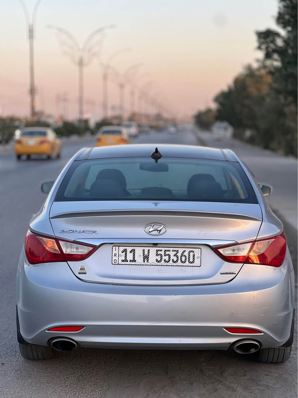السلام عليكم    ‼️ بيع فقط ‼️

هيونداي سوناتا " أمريكي " 
موديل 2012

مكينة 2000 تيربو 
(بدون دوانز معلة بيها كازكيت)

فول مواصفات { بصمة + بانوراما + قطعتين تبريد خلفي }

🧧تدفئة كشنات 
🧧تحكمات ستيرن شاشة
🧧كشن السايق كهرباء + تدليك 
🧧دوشمة جديد ( براند سبايدر )
⚠️ رقم بغداد انكليزي بأسمي سنوية ٢٠٢٦ الى ٢٠٣١)

حادثها چاملغ امامي عكس السايق و بنيد مبدل فقط
ـ چاملغ خلفي كلير (فقط رش)

العنوان :  بابل - الحلة - شارع ٨٠
 *********** السعر 100 وبيها مجال بسيط حلة, بابل
