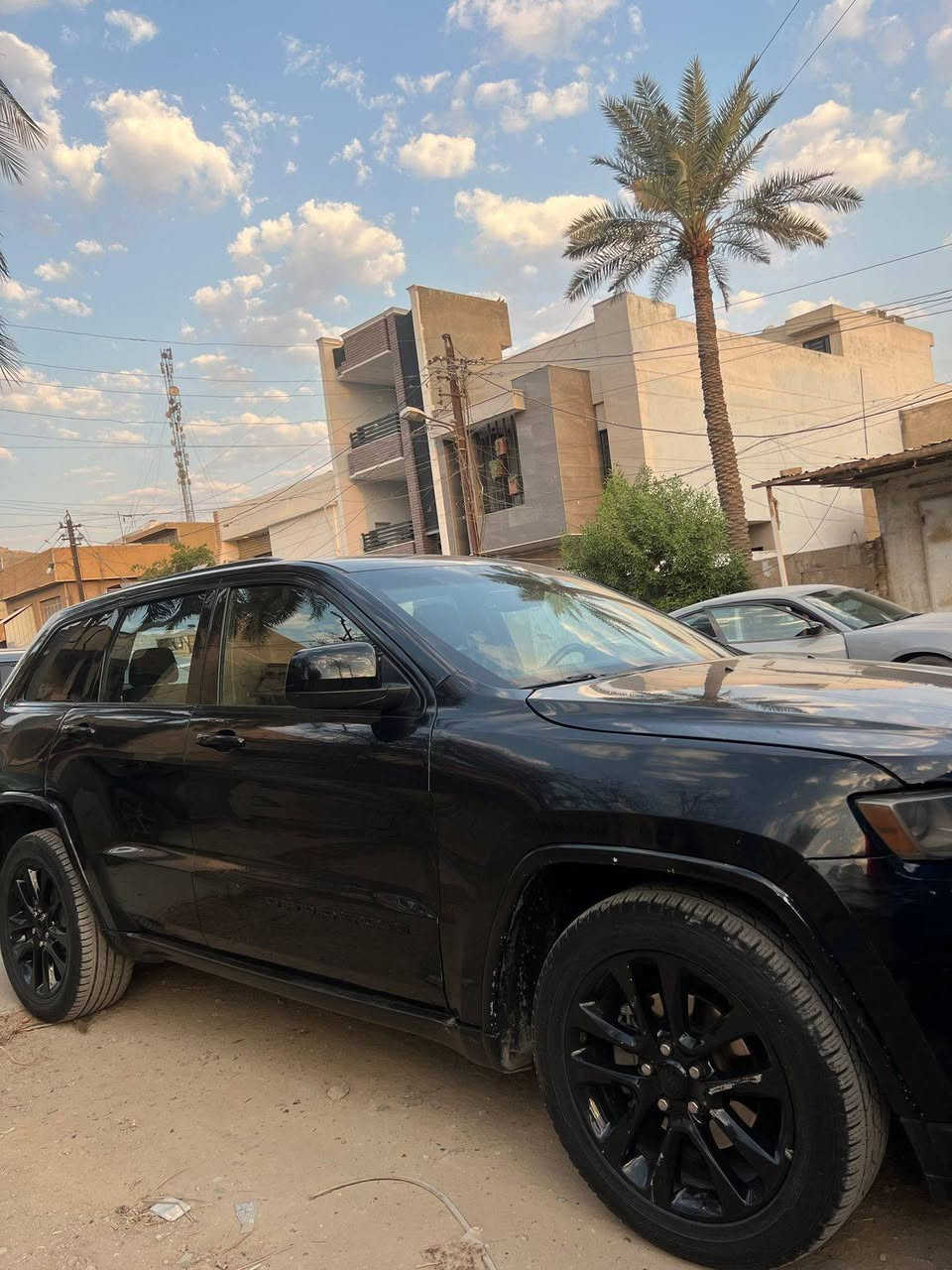 سلام عليكم جيب موديل 2020للبيع بيهه تلث قطع صبغ بنيد وجاملغات الايمن تحويل مباشر السعر 208 
***********
