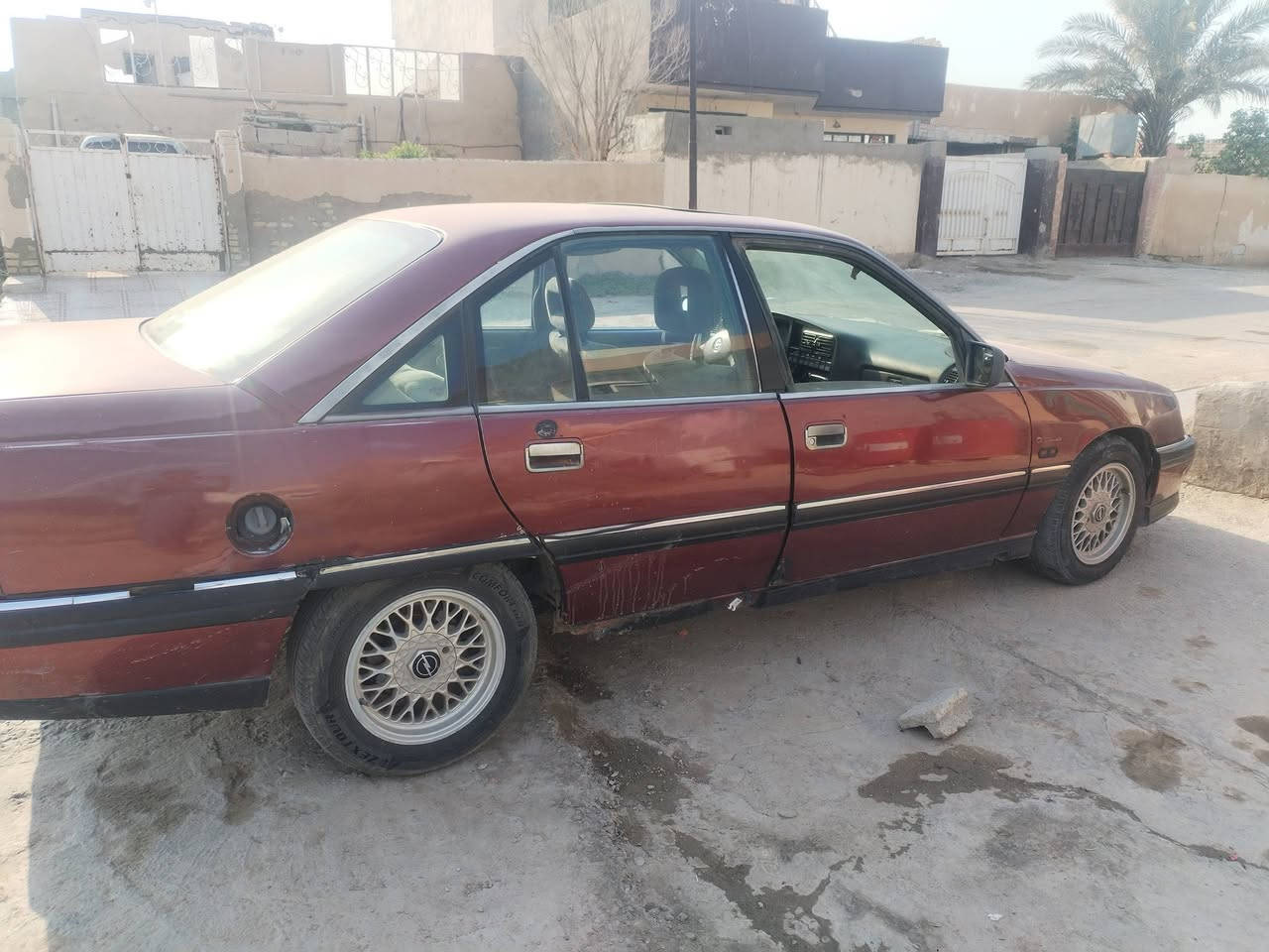 السلام عليكم اوبل اوميكا موديل 92 سياره بلاديه موقع ديالئ الغالبيه سعر 19 رقم ***********
