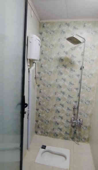 بيتين طبك للبيع VIP مساحة البيت الواحد ١٥٠ م الوجة ٧ ونص طابو أسهم قرب مستشفى التركي ألبيت كما موضح بصور ديكور مغربي شغل درجه أولى فول موصفات ط -١ غرفتين نوم وصالة ومطبخ وستقبال وصحيات 
ط٢- غرف نوم عدد٢ وصالة وصحيات  شغل هندسي السعر وباقي التفاصيل عل خاص  🚦🚦🚦🚦🚦🔥عندك بيت للبيع🔥
عندك قطعة للبيع اي مقاطعة ♦️بستان للبيع  -الشراي يمنه وتدلل 
🏩 -  بناية تجاري الناصرية حصرًا 🏡
@( 🧿 
للمزيد من المعلومات يمكنكم التواصل معنا☎️ ***********
 راسلنه واحنه بخدمتك مكتب القنديل الذهبي للعقار حي اور مقابل صيدلية الجبل
