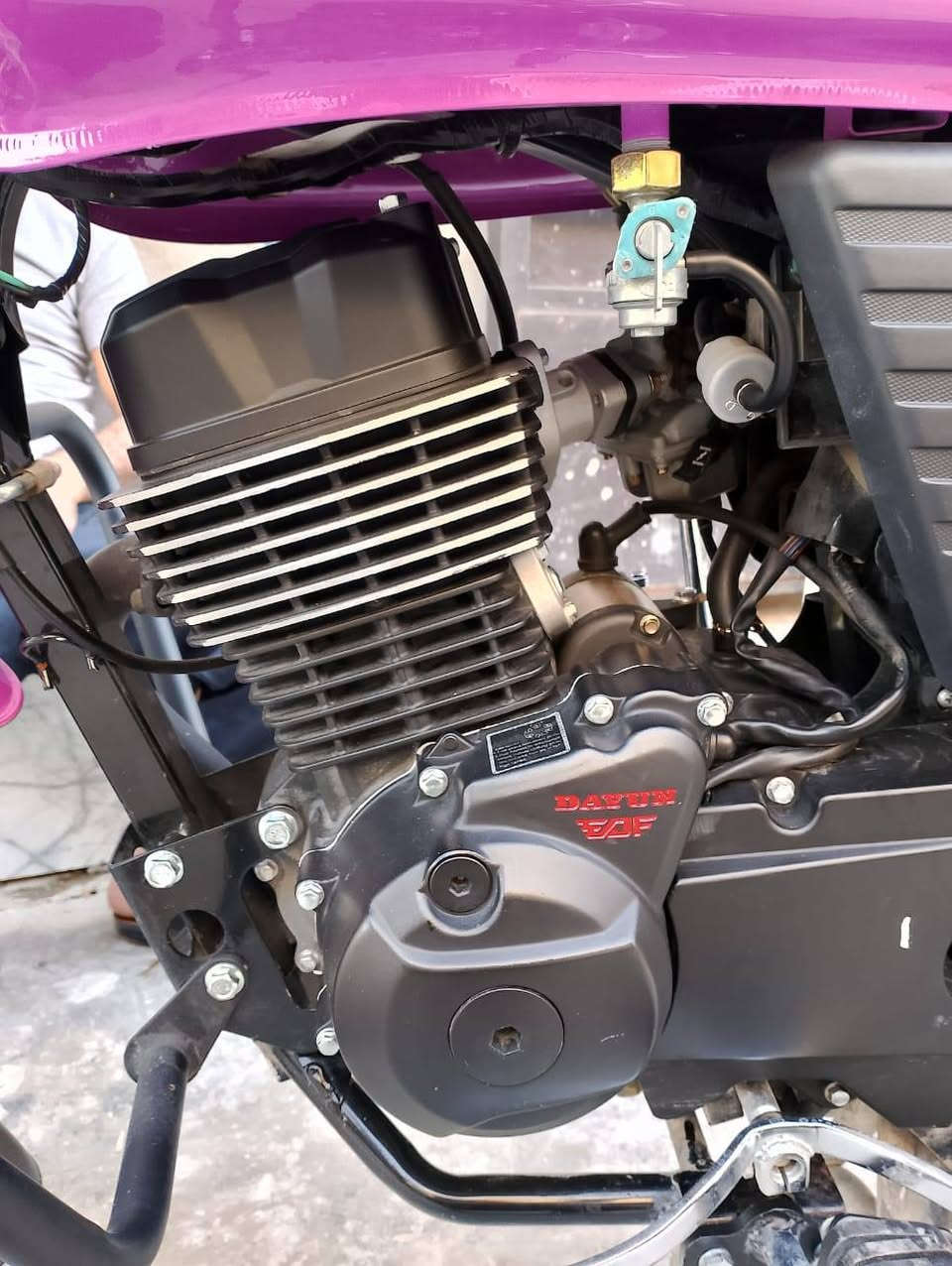 دراجه دايوان جبلي موديل 2024 ماشيه 20 الف نضيفه دراجه ما مشتغله دليفري من الشغل للبيت ماشيه 5 الاف دلفري رقم اربيل تحويل شوكت ميعجبك الدراجه مكينتها خرسه سعر مليونين و300 وبيه مجال بسيط *********** البياع الشرطه الخامس
