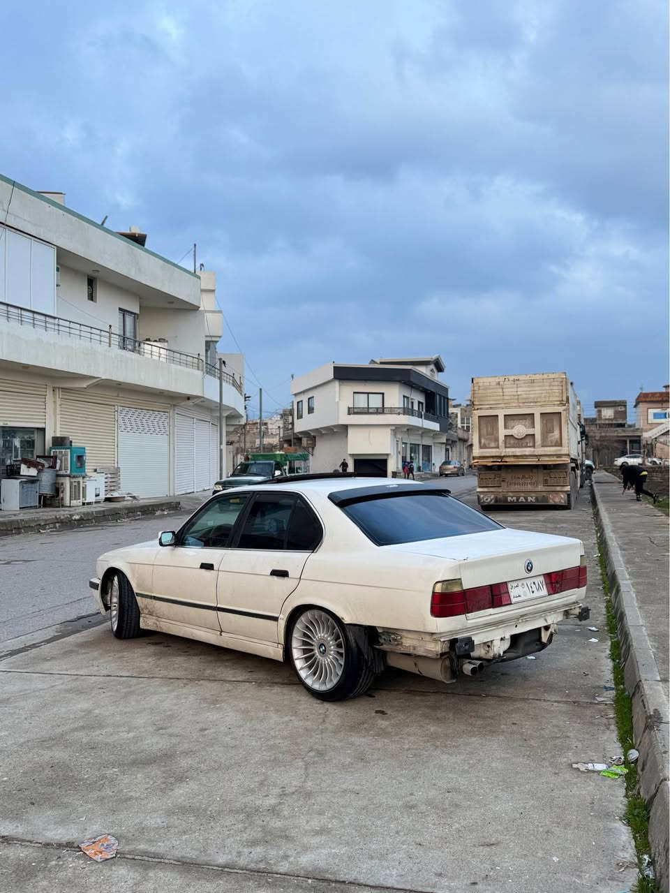 ٥٢٠ گێر عادی 
علوجە بێسەرەتایە 
کارەبایەتو گێرومەکینەو موسوبراوە بەشەرت
٢٥٠ مەسرەفی نیە 
شوێن قەڵادزێ 
٢٨ گەڵاو تۆزێک مەعامەلە بشدار, السليمانية


**إذا كنت صاحب هذا الإعلان وتريد حذفه لأي سبب، رجاءا أرسل رسالة إلى الدعم الفني**