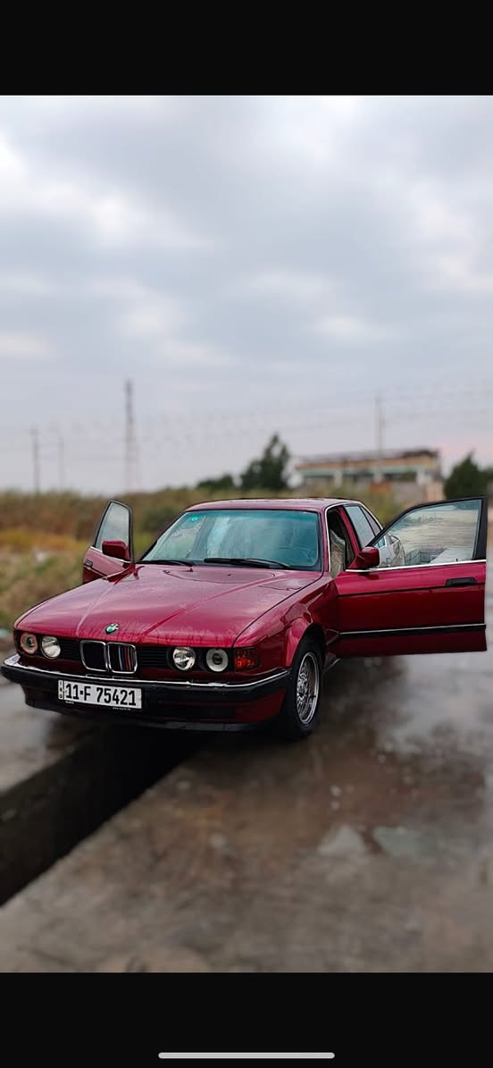 ‏بي أم 35 موديل 92 ورقم بغداد راعيها بدير البصرة تدفئة تبريد تحكم استيرو مصبوغ صبغ عام بدون حادث مكان السيارة البصرة ***********//////        ***********￼ ￼السعر63
