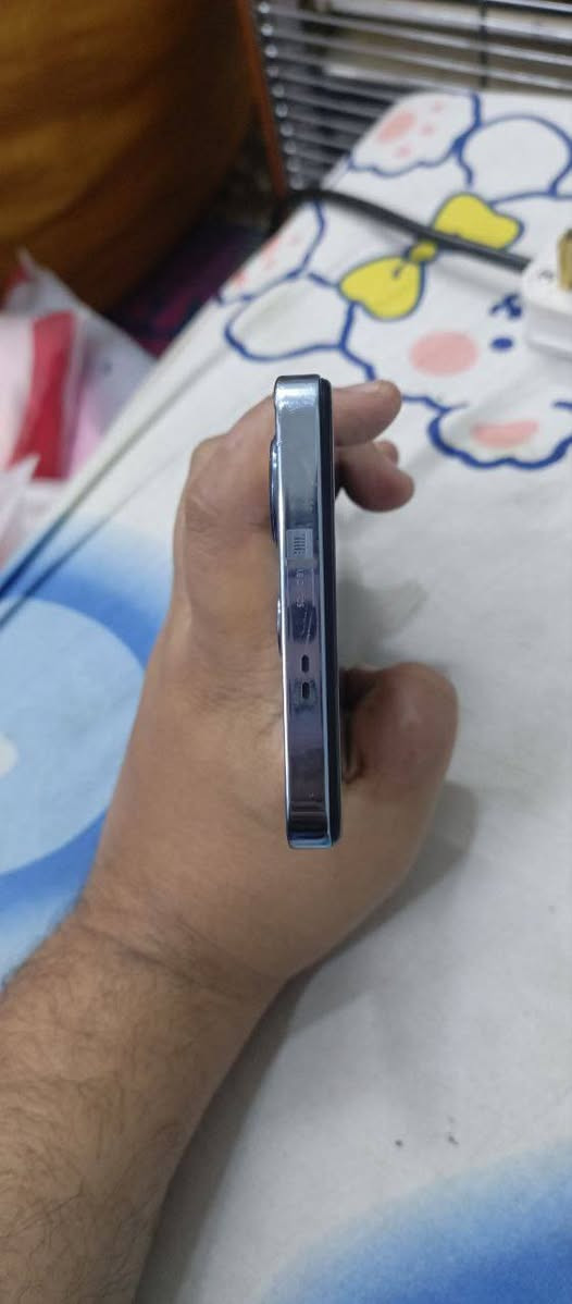 سلام عليكم انفنكس نوت 30 مواصفات فول مكفول جهاز كله ولا مبدل بي ايشيء سعره 170 مكاني بغداد رقم *********** واتساب فقط
