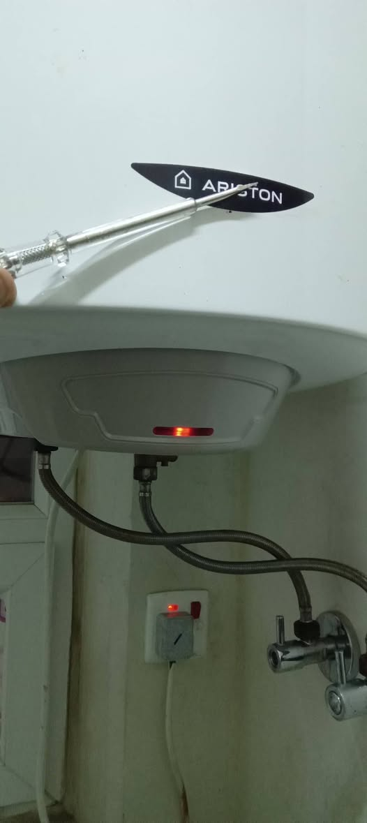 تغليف الابواب الشقة
تثبيت المراوح السقفية
ربط الغسالات الفول اتماتيك
تبديل الخلاطات السنك
تبديل القفل الباب الداخلي للشقة
الصيانة وادامة وتبديل السخانات الشقق
***********
