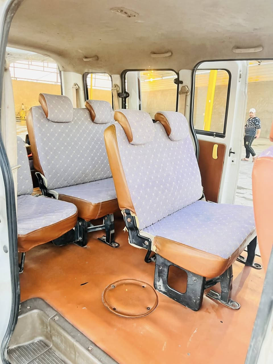 سيارة فاو ميني باص (خشفه) حره  10 راكب گير ومكينه كفاله وخير من الله
سنويتها للـ2028 شهر السابع 
غرامة وهيئة وضريبه كلها وراي
السياره بأسمي تحويل ثاني يوم
السعر 38$
السيارة مكانها بابل الاسكندريه 
للتواصل ***********
