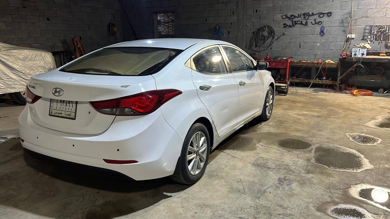 السلام عليكم البيع النتره 15 خليجي فول مواصفات السياره بيه تبديل مدكر امامي فقط بدون شواصي ول باقي شوف العين مكينه وكير وحداده وتبريد كفاله السعر 110 وبيه مجال ***********
