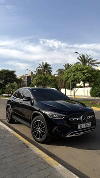 للبيع  Mercedes GLA250 2023 دبل ماوس بصمة بصمة ابواب صندوق كهرباء شاشة...