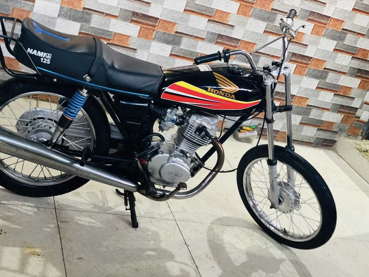 سلام عليكم اللبيع نامه
دوات ادوات السعر 375 وبيهه مجال

مكان بصره حيانيه شارع لسيد ***********
