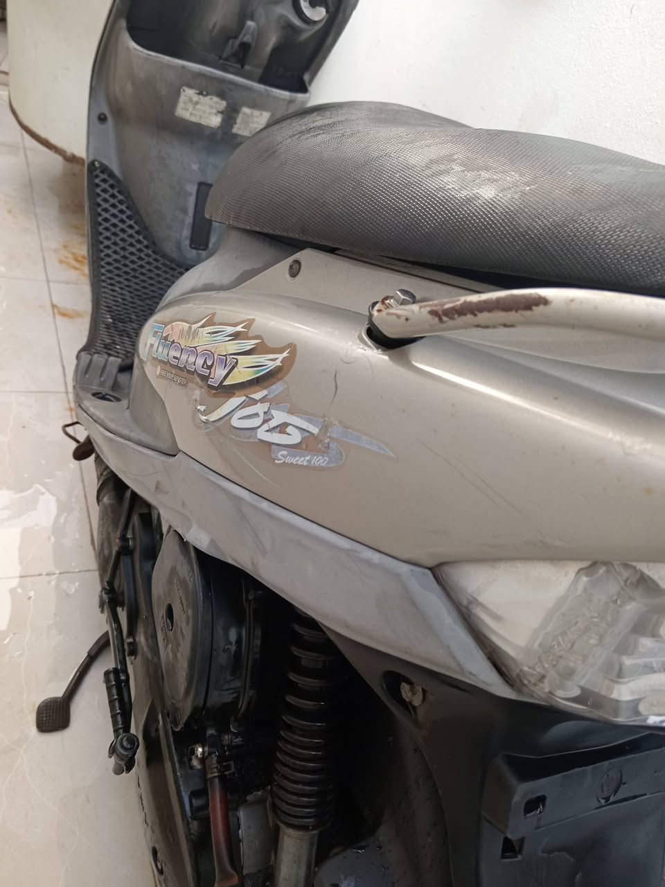 السلام عليكم دراجه البيع منغولي مامفتوحه مكاني الحله مركز اتصال رقمي *********** أو مراوس الدراجه حاويه
