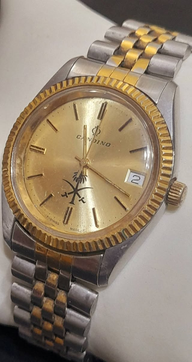 Costa silver 💥 
 كاندينو سويسريه اصليه كوارتز كلاسيك بطاريه تحمل شعار السعوديه  حاله ممتازه كما هو موضح  بالصور  بدون  مشتملات 😍😍
📌العنوان: طنطا شارع المديرية.
                 طنطا شارع الجلاء
جنوب سيناء. شرم الشيخ .السوق القديم مول تيران محل ٨٠
للتواصل والإستفسار على رسائل الصفحة أو واتس 01000188248

متاح شحن جميع المحافظات.
الدفع فوري .فودافون كاش أو عند الاستلام 

#كوستا_للفضيات #فضه #انسيال #احجار_كريمة #دلاية #Costa_sliver #silver_jewelry  #silver #ring #bracelets  #stones #gemstone #sale #watches #swisswatches #silverstone  #gift #Pandora 
#Fashion #fashionlover  #pandent  #sterlingsilver #pearls #jewelryfactory #manufacturer #silvermaker #daily #jewellerydesign


**إذا كنت صاحب هذا الإعلان وتريد حذفه لأي سبب، رجاءا أرسل رسالة إلى الدعم الفني**