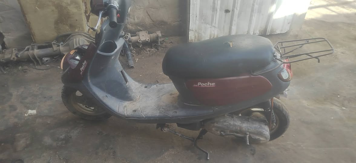 دراجه للبيع نضيفه شاصي مكفول استوه مجفته للبيع 280 السعر ***********
