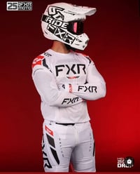 بدلة فور اكس قياس البنطرون 36 و البدي 2XL السعر 250 الف 07815653040 تو...