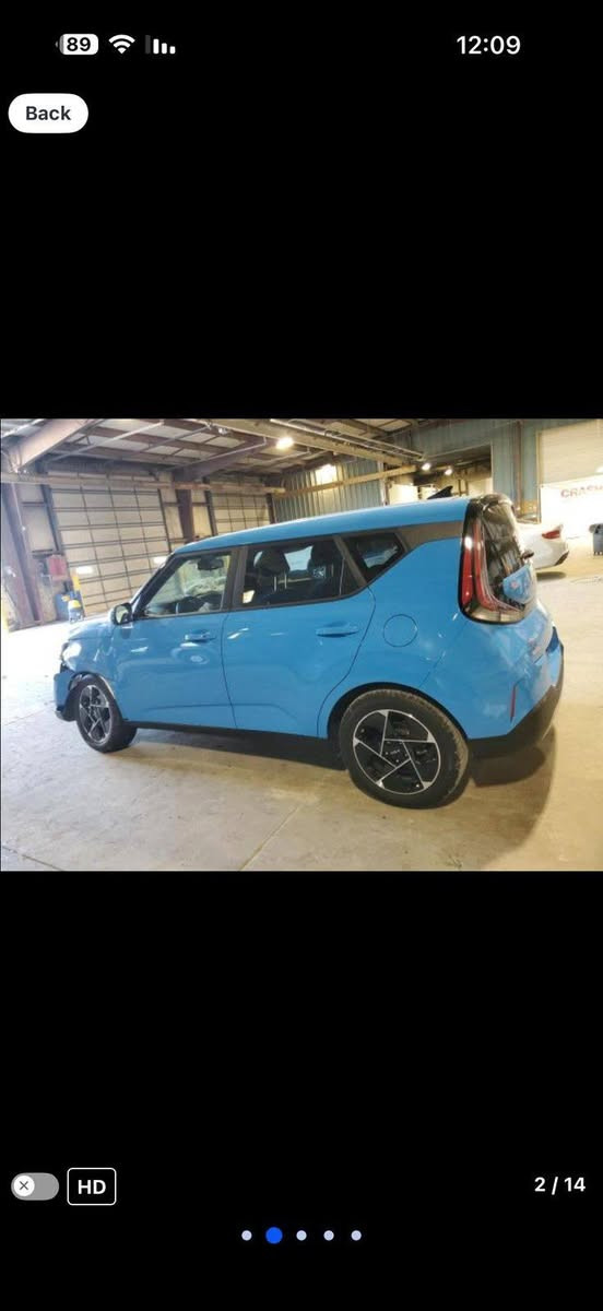 السلام عليكم
للبيع كيا صول 2024 🔵 
وارد امريكي صور الحادث مرفق مع المنشور 
ماشيه 15 الف فول مواصفات محركه 2000
السيارة جاهزة بدون رقم 
السعر : 155$
استفسار : ***********📞
ملاحظة/ رجاء الموشراي ليعلق
