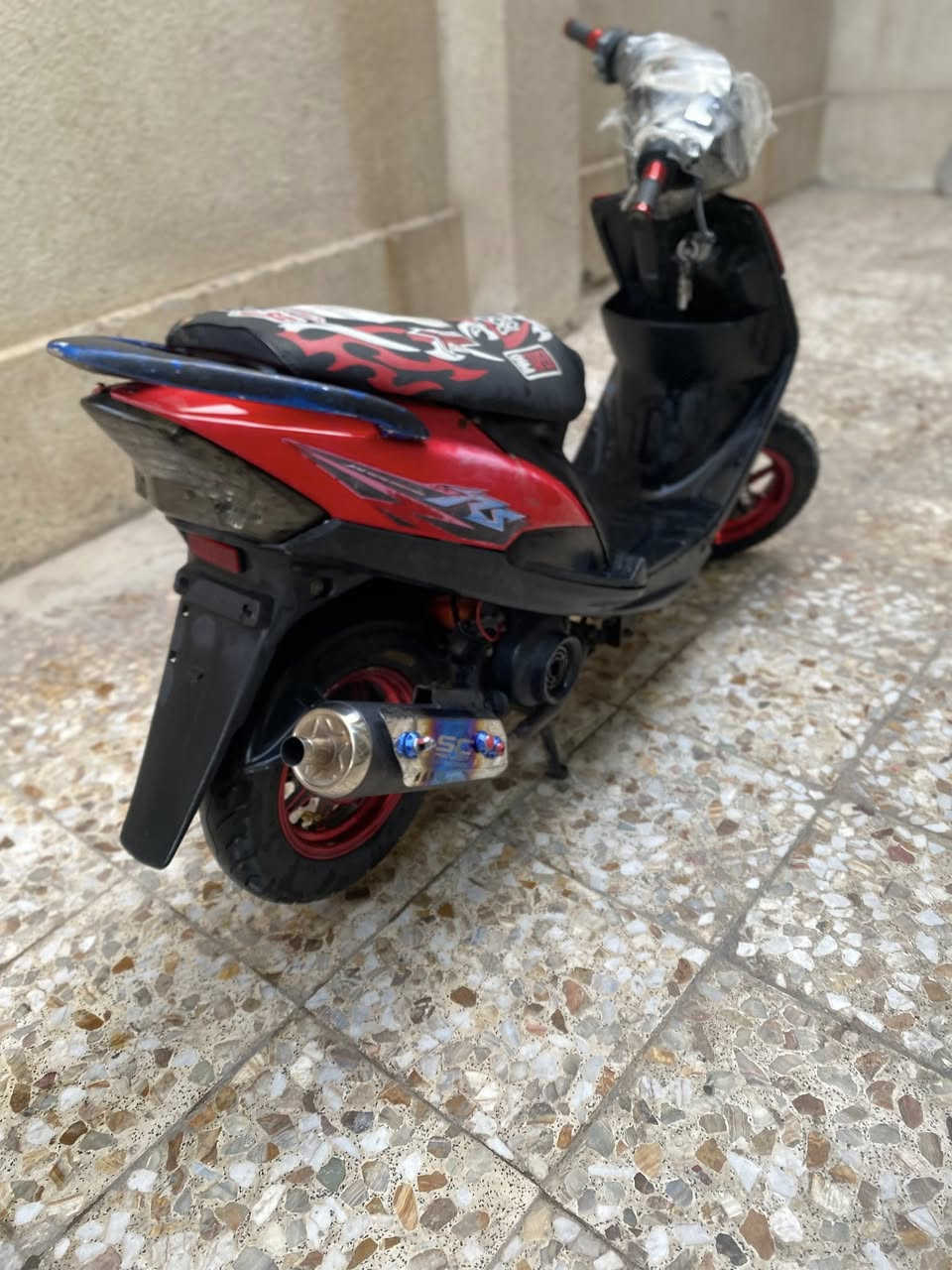 السلام عليكم دراجه ماكس للبيع مفتوحة مره وحده كلشي شغال العنوان كربلاء السعر ٤٧٥ وبيه مجال للشراي


**إذا كنت صاحب هذا الإعلان وتريد حذفه لأي سبب، رجاءا أرسل رسالة إلى الدعم الفني**