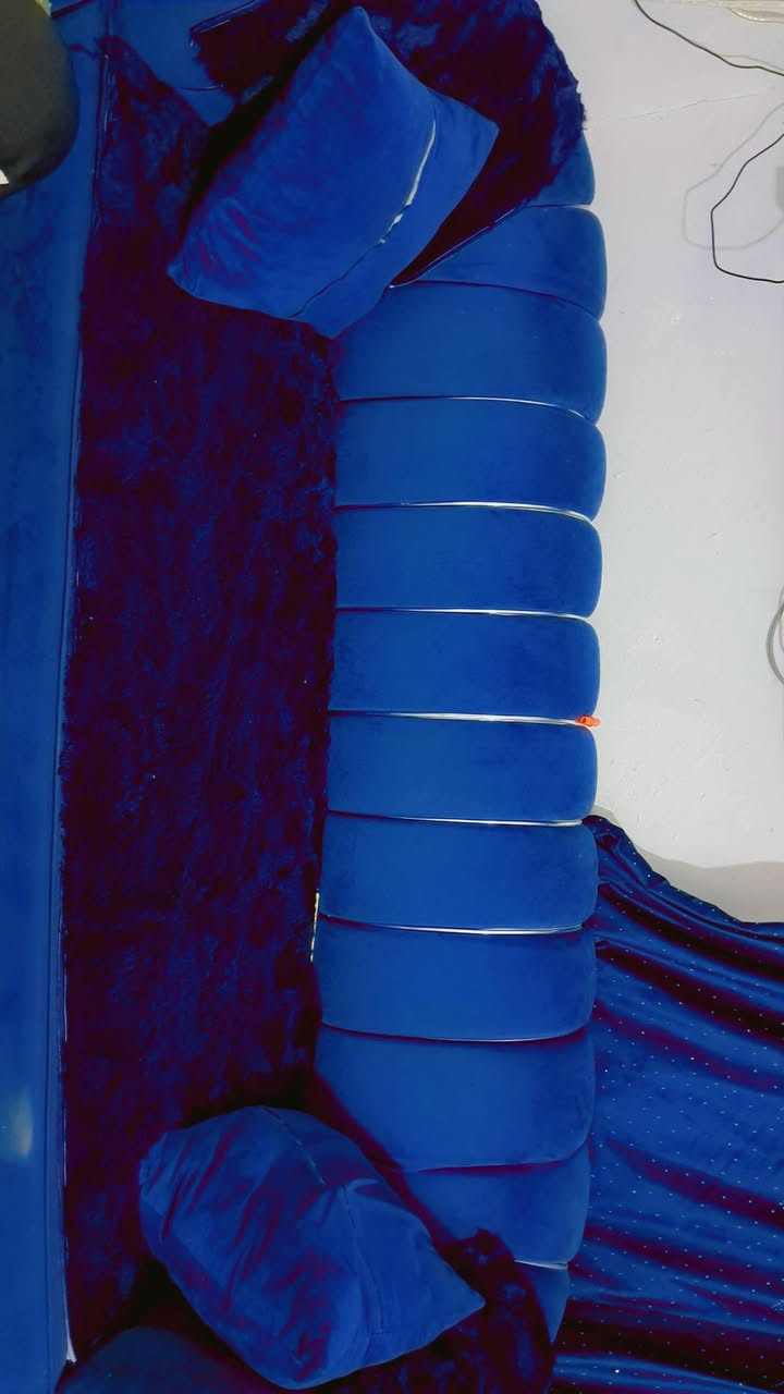 تخم للبيع تركي اسفنج اصلي مينزل ابد السعر ٥٠٠ وبي مجال قنفه كبيره وقنفه وسط وكراسي ثنين


**إذا كنت صاحب هذا الإعلان وتريد حذفه لأي سبب، رجاءا أرسل رسالة إلى الدعم الفني**