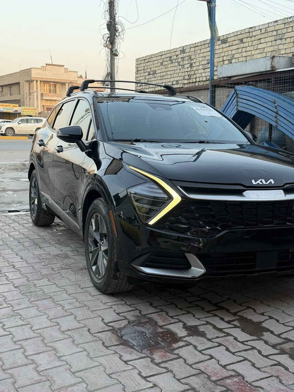 السلام عليكم 
سبورتج 2024 وارد امريكي 
فول مواصفات 
حادث كما موضح بل صور 
بصمه 
تشغيل عن بعد 
بونوراما 
جنطة كهرباء 
حساسات امامي + خلفي 
رادارات امامي + خلفي + جانبي 
داخل احمر 
كشنات كهرباء 
شاشه دجتل 
بعد مواصفات معروفة 
العنوان بغداد 
رقم الهاتف ***********
