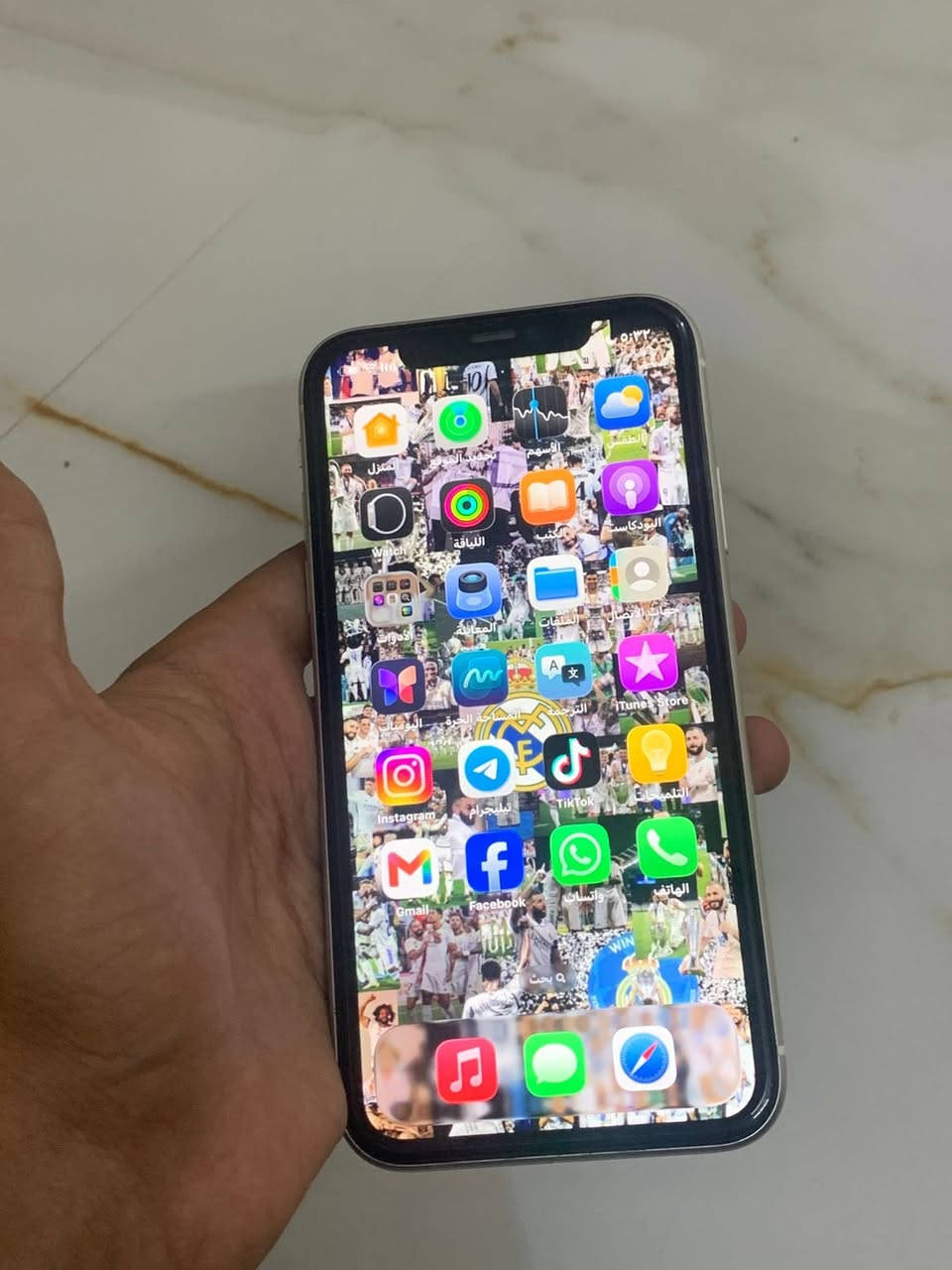 سلام عليكم 
ايفون ١١ عادي ذاكرة ١٢٨ بطارية ١٠٠ 🔋 
كلشي ما مبدل بس بطارية قبل شهر  ونص بدلتها
السعر ٢٥٠ توصل *********** وتساب فقط
