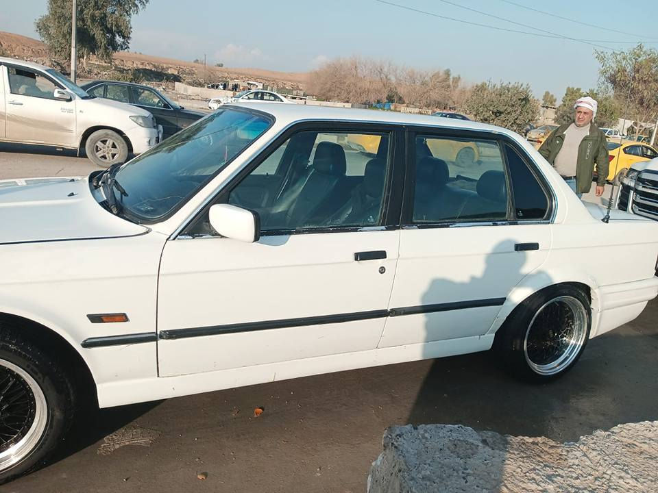 بي ام دبليو موديل 1989 محرك 4 تحويل بشرط سنوية جديد حتا ٢٠٢٨ سعر ٣٣ ورقه بيها شوية مجال عنوان موصل نبي يونس وشراي يخابر على  رقم موبايل *********** موصل, نينوى
