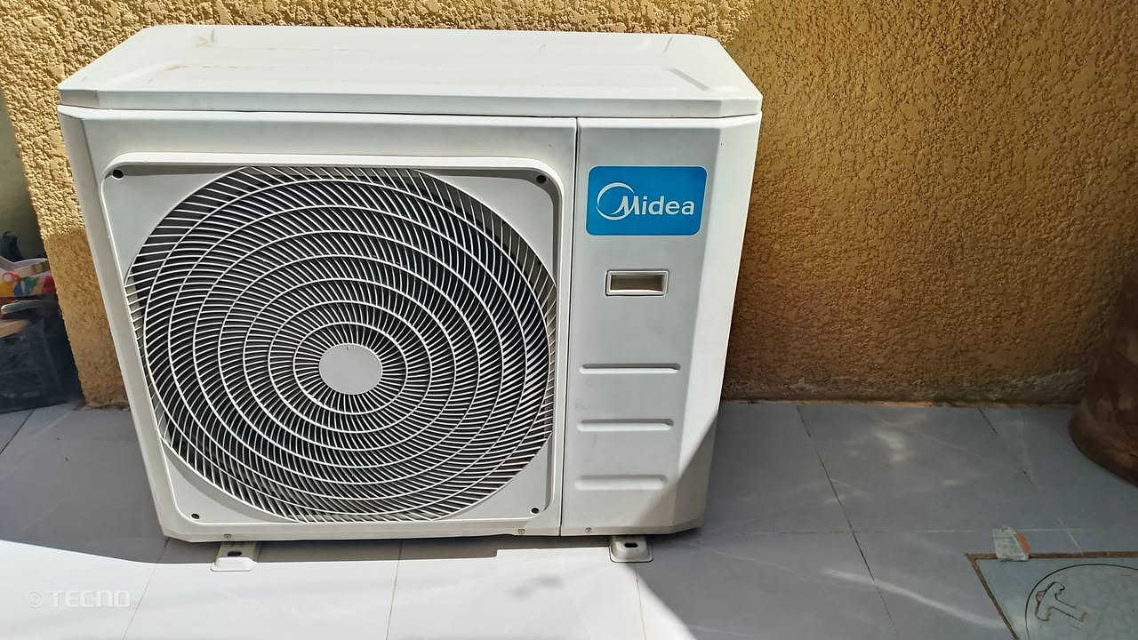 سبالت ميديا للبيع 3 طن غاز واحد 410 وثاني غاز 22 السعر 700الواحد كامل بواري ***********
***********
