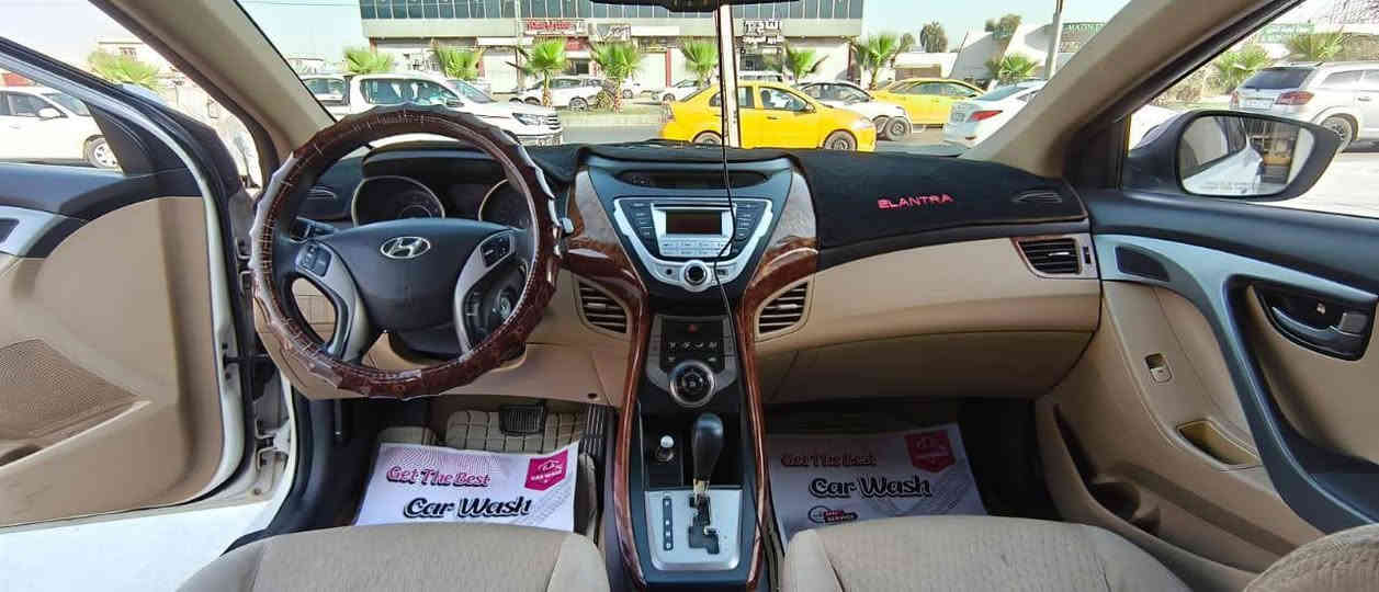 🚗 للبيع – هيونداي إلنترا 2014 خليجي
هيونداي النترا خليجي فول موصفات عدا البصمه رقم (اربيل) 
سيارة جاهزه ماناقصها شي 
🔹 الموديل: 2014
🔹 المنشأ: خليجي
🔹 المحرك: 1800 
🔹 القير: أوتوماتيك  AT  6 نمرة
✨ المميزات:
✔️ فتحة سقف
✔️ إشارات بالمرايا
✔️ شاشة بالمراة 
✔️ داخل لونين (صاجي وعسلي)
✔️ السيارة جاهزة للفحص وشرط
السيارة باسمي شرط التحويل
💰 السعر120 ورقة
💬📍 العنوان: الموصل
📞 رقم الاتصال ***********
