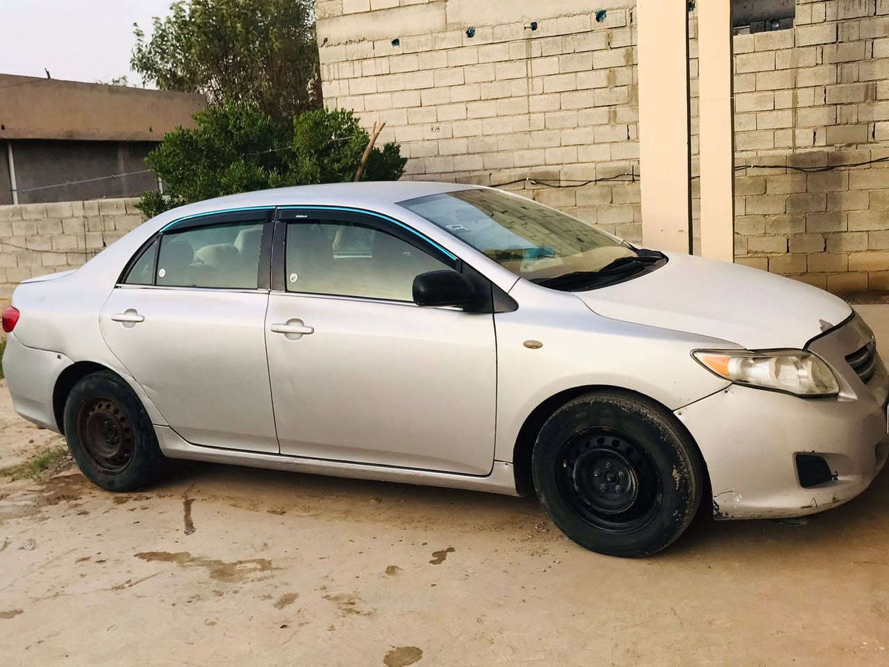 كولاة مديل ٢٠٠٩. السيارة. بيهة. قطعتين   مبدل. بدون دواخل  قطعة. معدل  بارد.
السيارة. سعرها. ٩٠ وبيها مجال.    واذ.  عندك. اصفر.  ارواسك.      كذالك.    مراوس.   بصفر فقط.   رقم. *********** مكان اليسارة. ديااى دلي عباس
