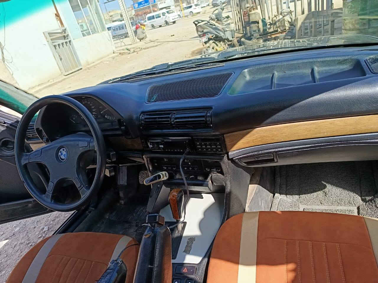 بيم موديل 1992 مفتوح 735جاهزة من كل النواحي تبريد شغل تخم تاير جديد حداديه جاهزة من كل النواحي السيارة مكينه كير مكفول السيارة جاهزة من كل  النواحي السعر 33الاتصال علا *********** السعر 33
