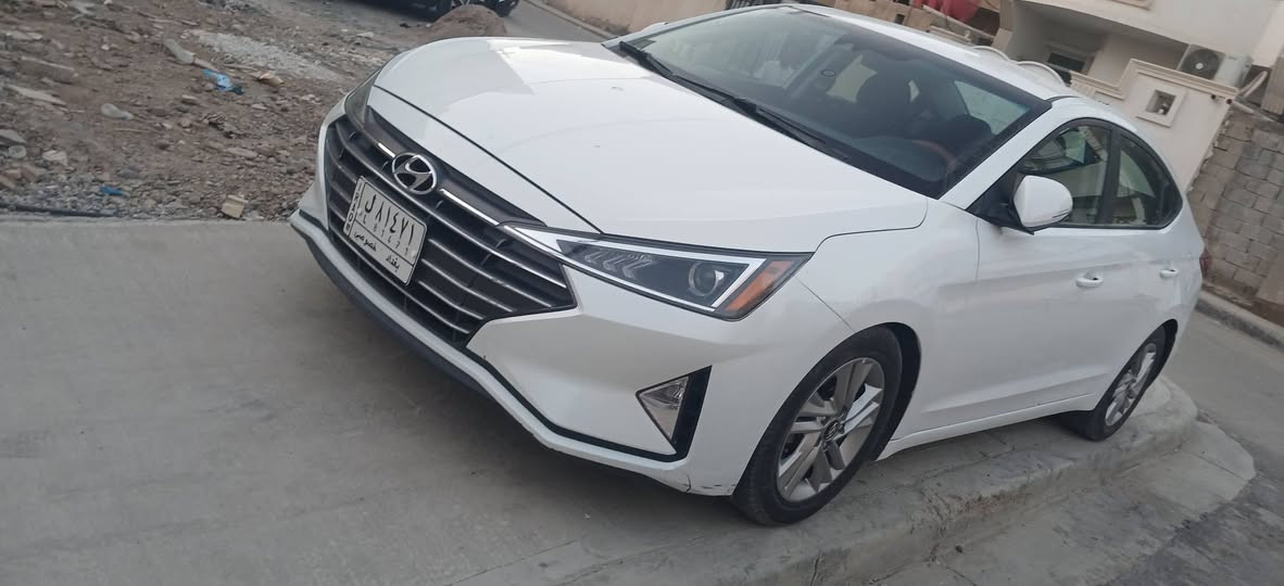 النترا٢٠١٩  وارد مريكي بدون صبغ بدون حادث مكفوله ماشي ٦٠ سياره جديده وخير ما الله سعر ١٢٥ وبيه مجال قليل مكان بغداد زعفراني ***********
