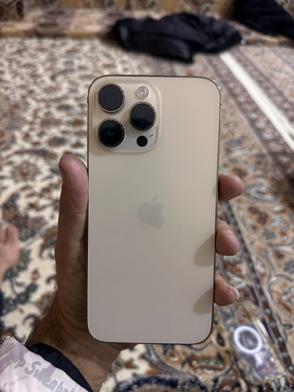 سلام عليكم جهاز 14 برو ماكس لون ذهبي جهاز مكفول ممبدل بي اي شي اخر تحديث مكاني بصره شارع الوفود للا ستفسار ***********👉السعر 950
