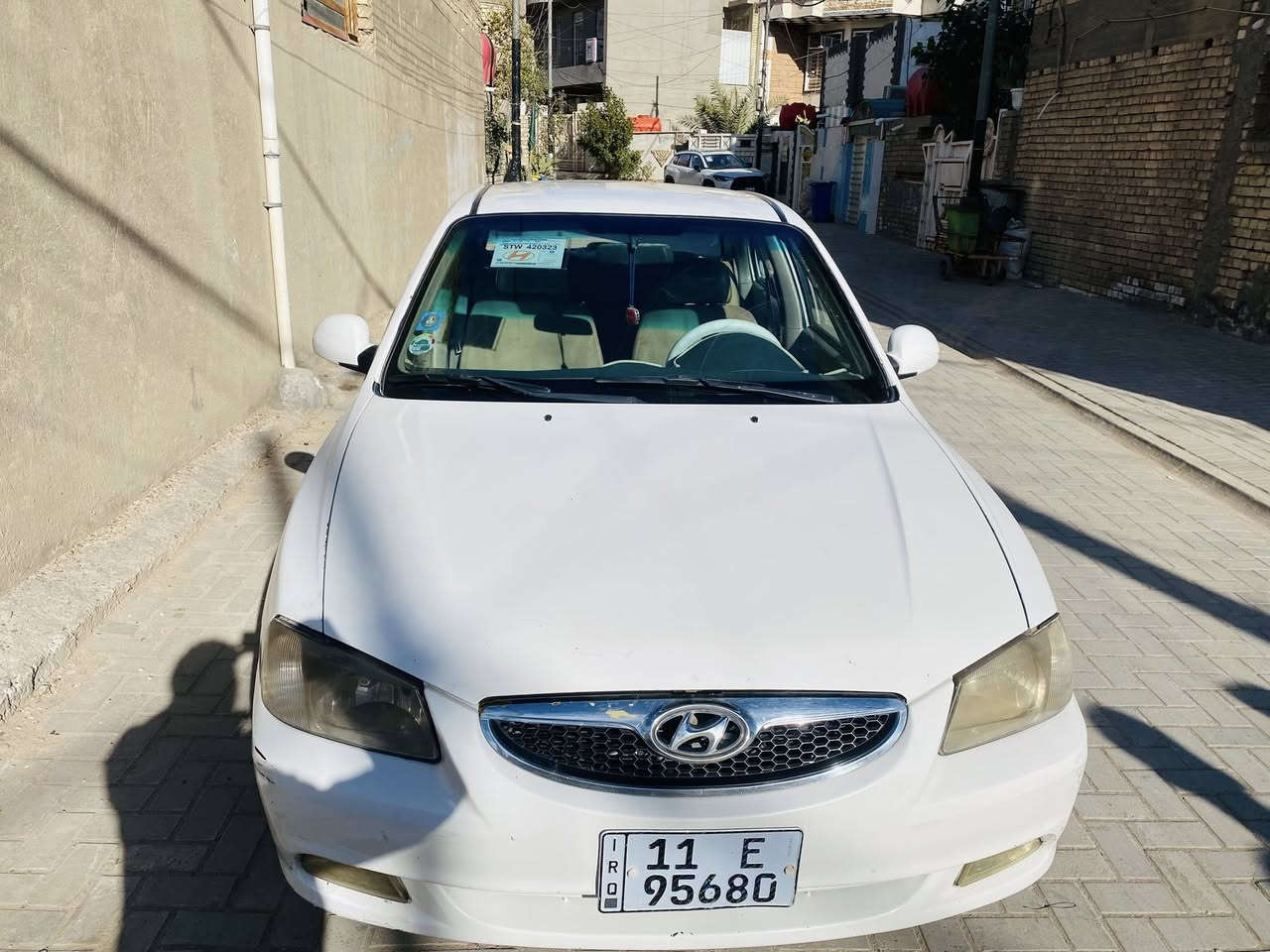 السلام عليكم خوتي الطيبين سياره فيرنااا مديل 2012سياره مكفوله من كلشي   مكينه خير من الله كير عادي تبريد ثلج تخم تاير ابو خط البيض سياره بعد احله من صور ترايه وين مايعجبك سياره بسمي تحويل كبل مكان سياره بلديات شارع المرور قرب سوك الميت السعر 82 وبه مجال الطيبين رقم الهاتف ***********
