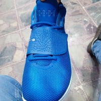 جوردن زوم • قياس ٤٢ • يلبس ٤١