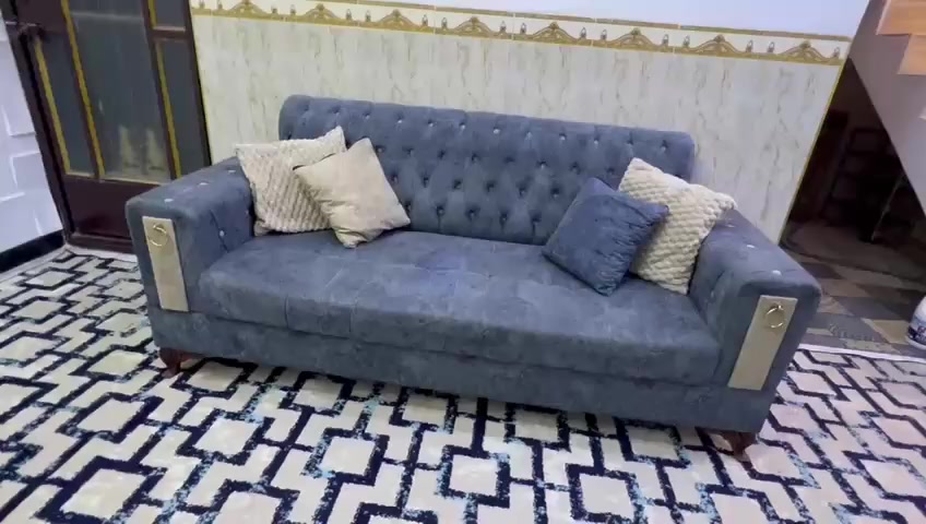 سلام عليكم تخومه ثنين للبيع مكاني بغداد الدوره 
ابيع شلع تخم نضيف وجديد كلش وهاي كدامك قفلهن ثنينهن ٧٠٠
***********
