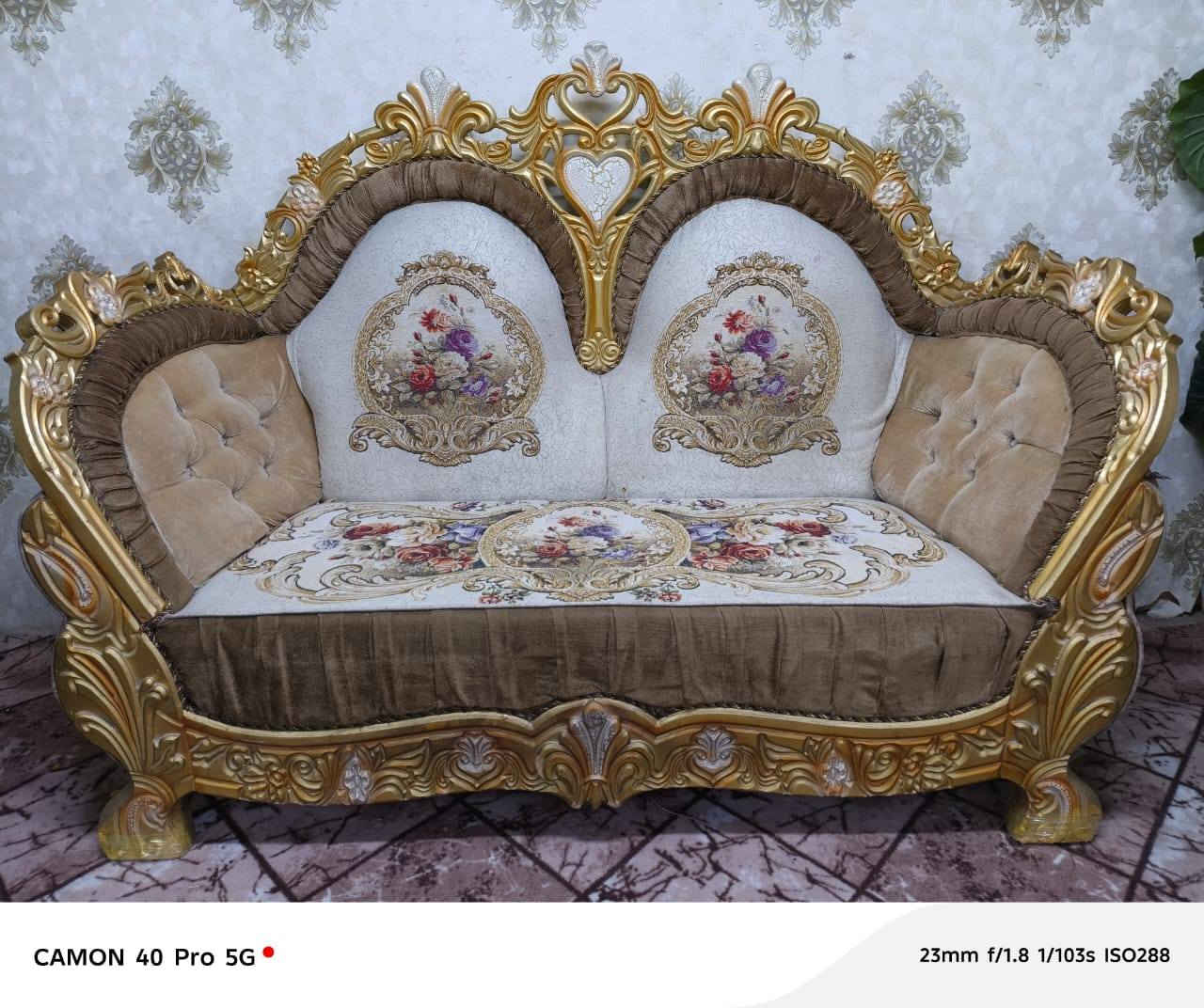 تخم ملكي تسكام 15 نفر نضيف جدا اي ضرر مابي 600 المكان الكاظمية يوجد توصيل ***********
