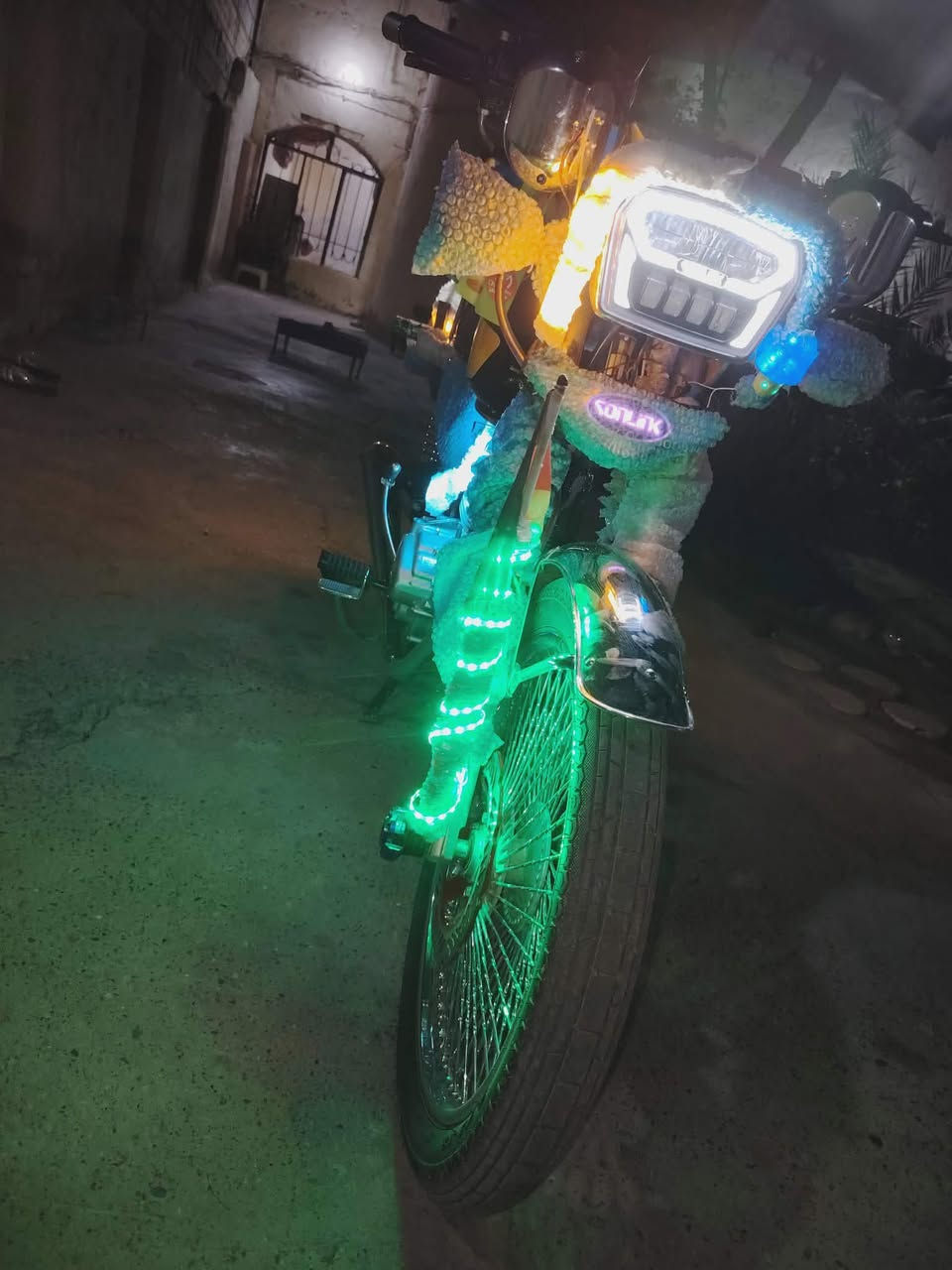 ٢٥ للبيع اي ستفسار اتصل ‭***********‬
